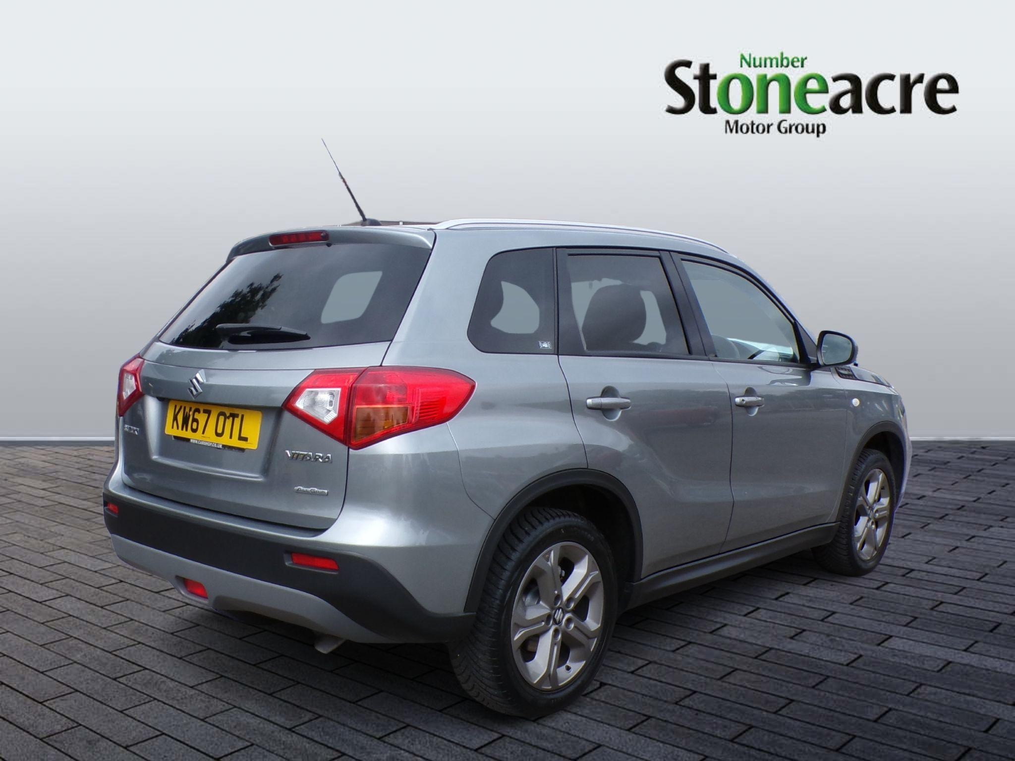 Suzuki Vitara Image 8