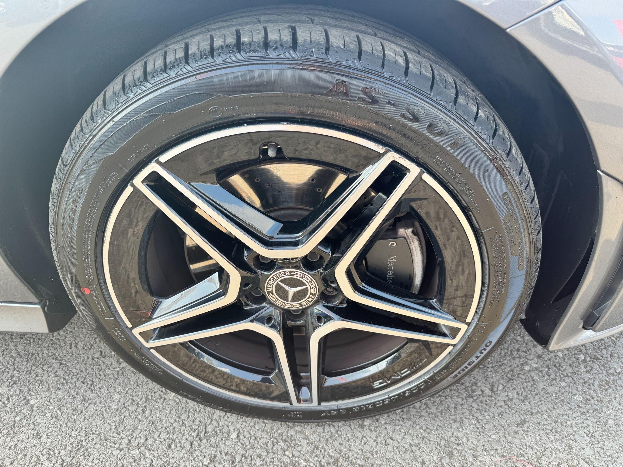 Mercedes-Benz CLA Image 9