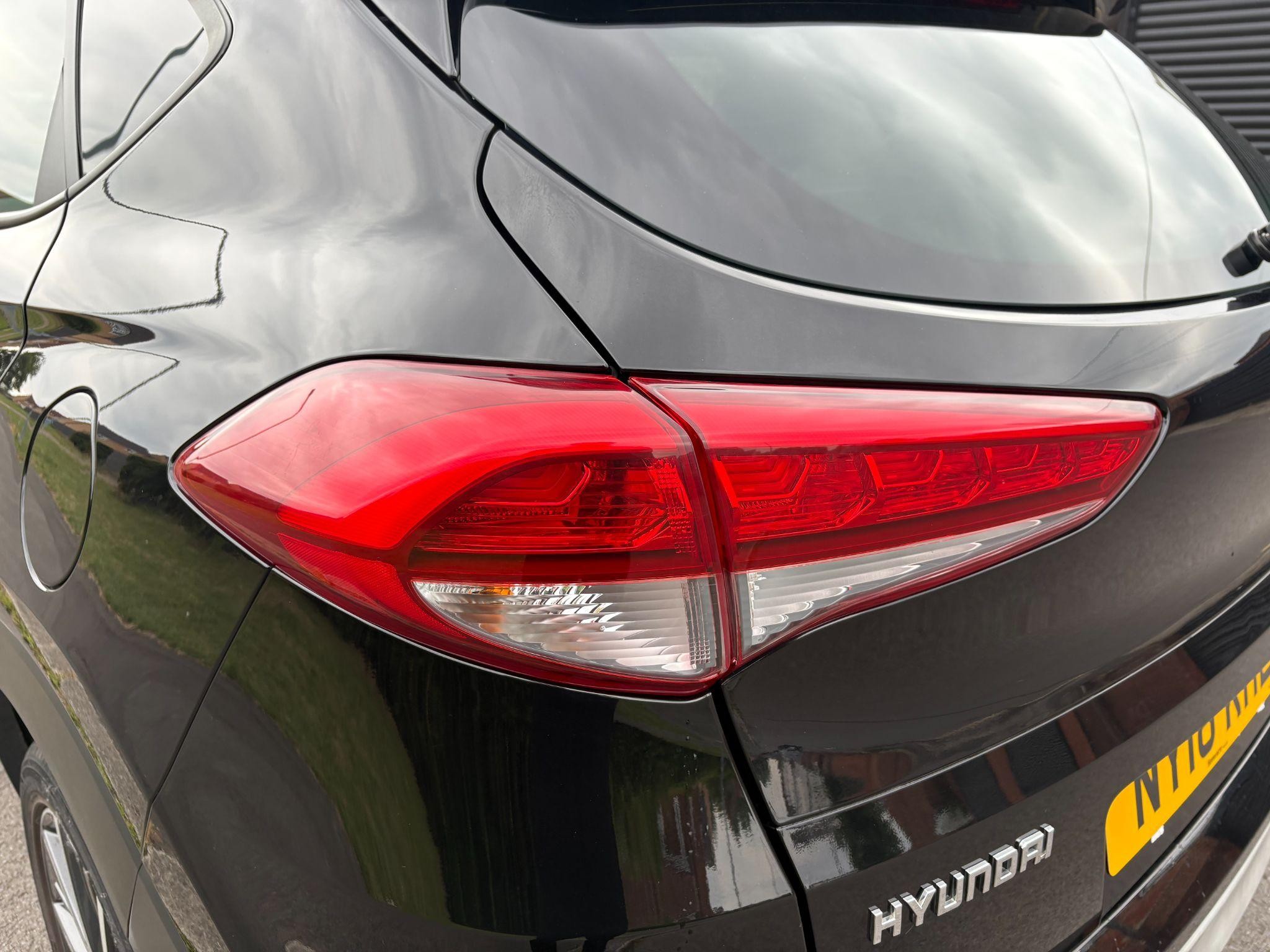 Hyundai TUCSON Image 12