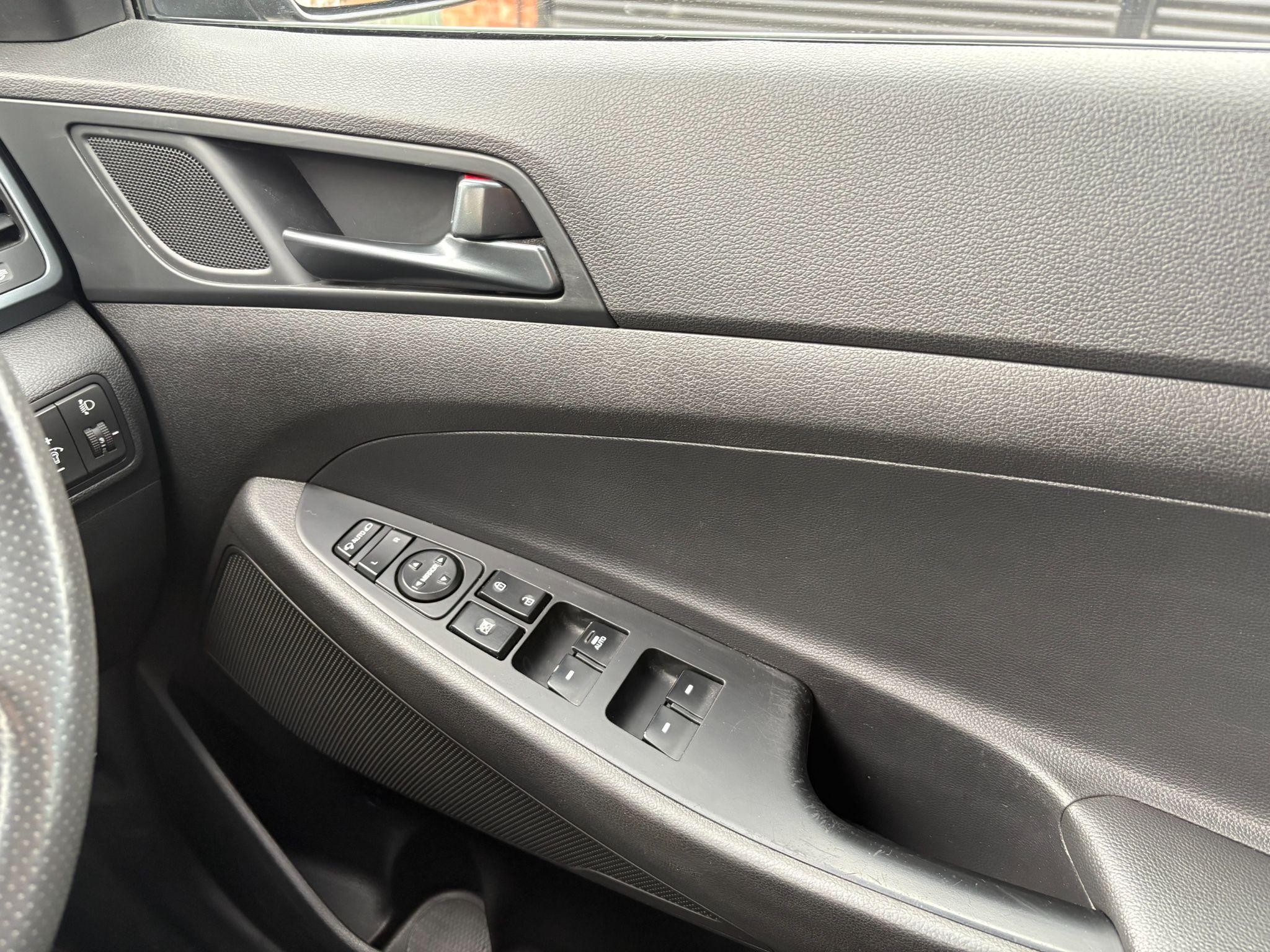 Hyundai TUCSON Image 24