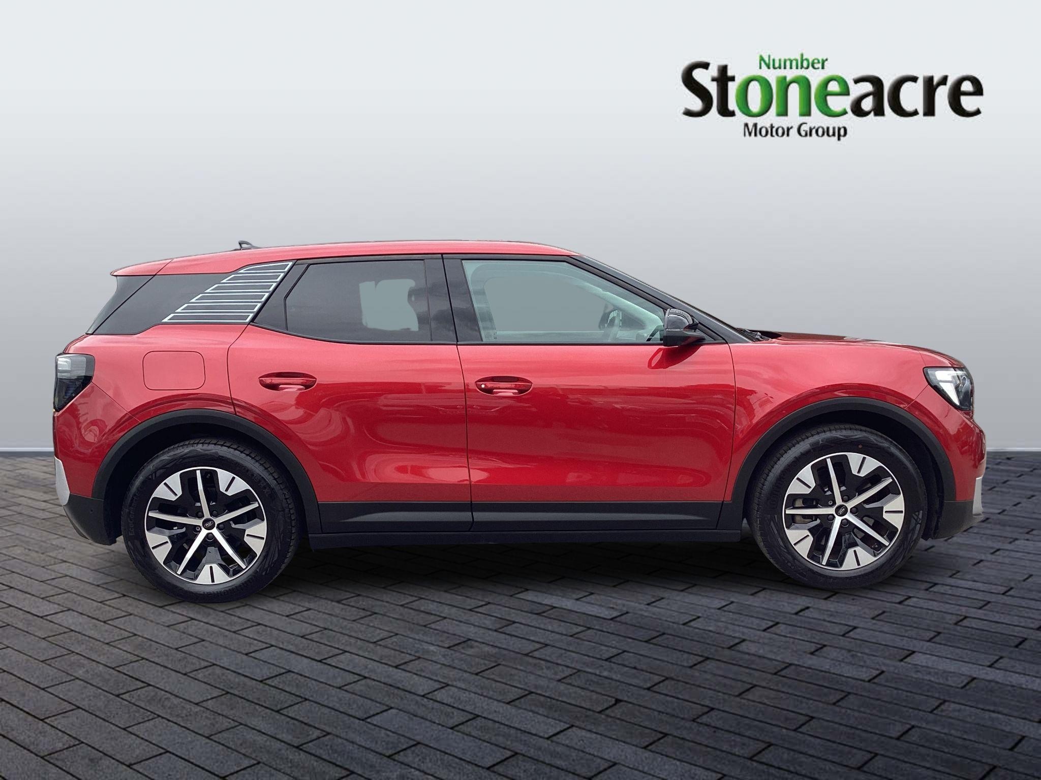 Ford Explorer Image 2