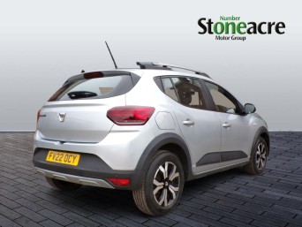 Dacia Sandero Stepway Stepway Prestige TCe 90 FV22OCY Image 2