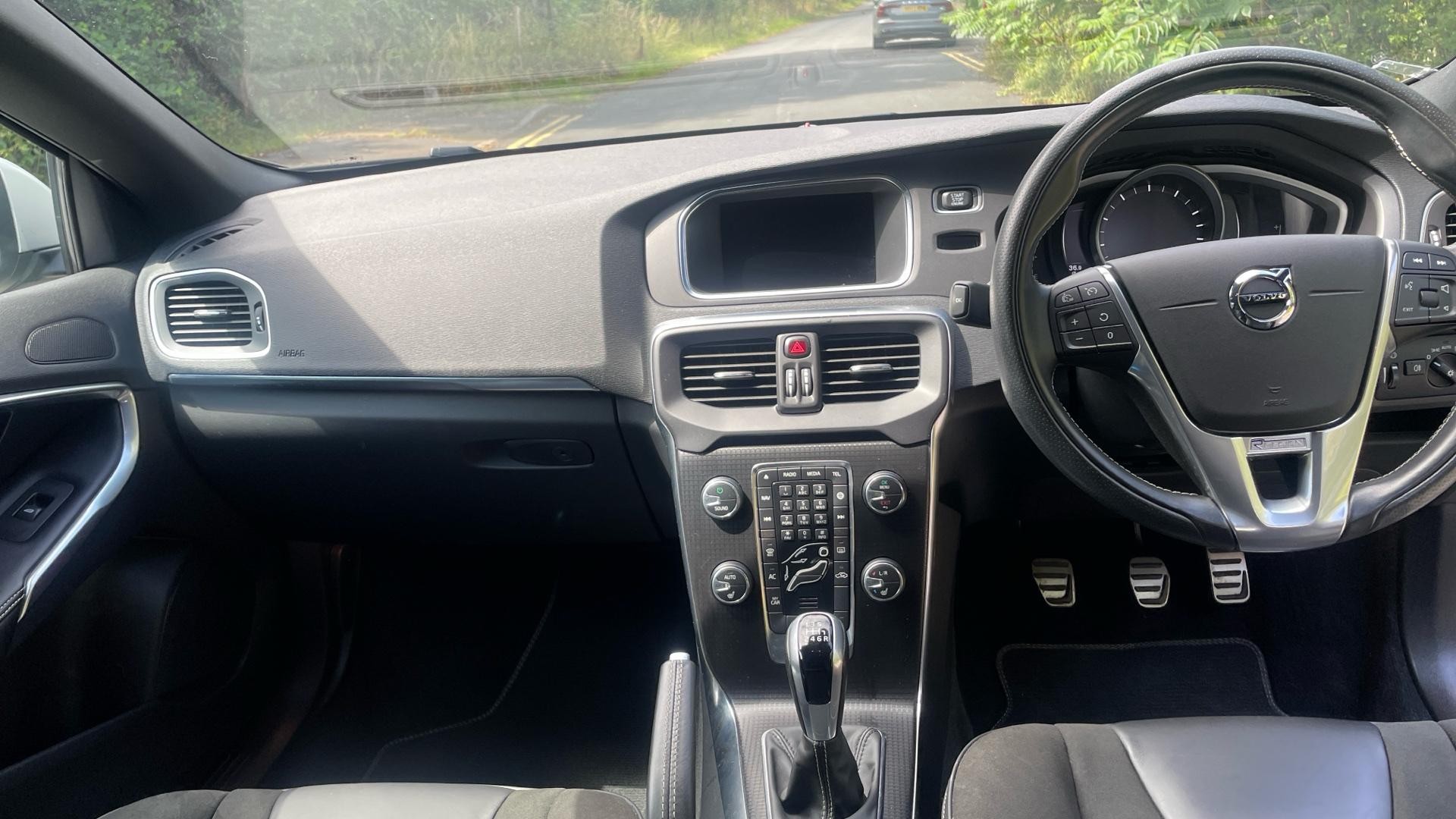 Volvo V40 Image 5