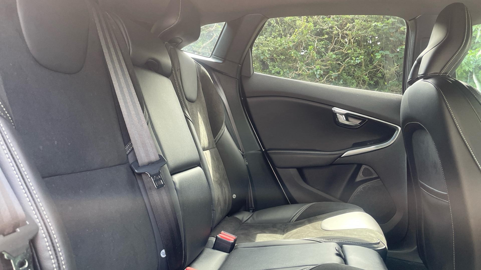 Volvo V40 Image 6