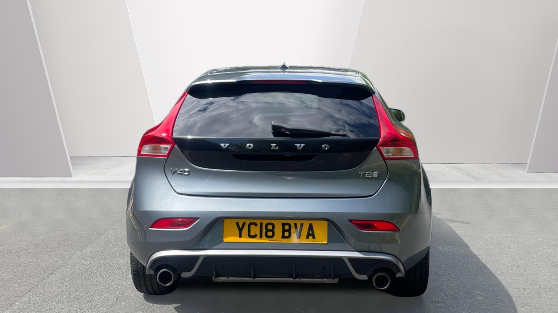 Volvo V40 Image 7