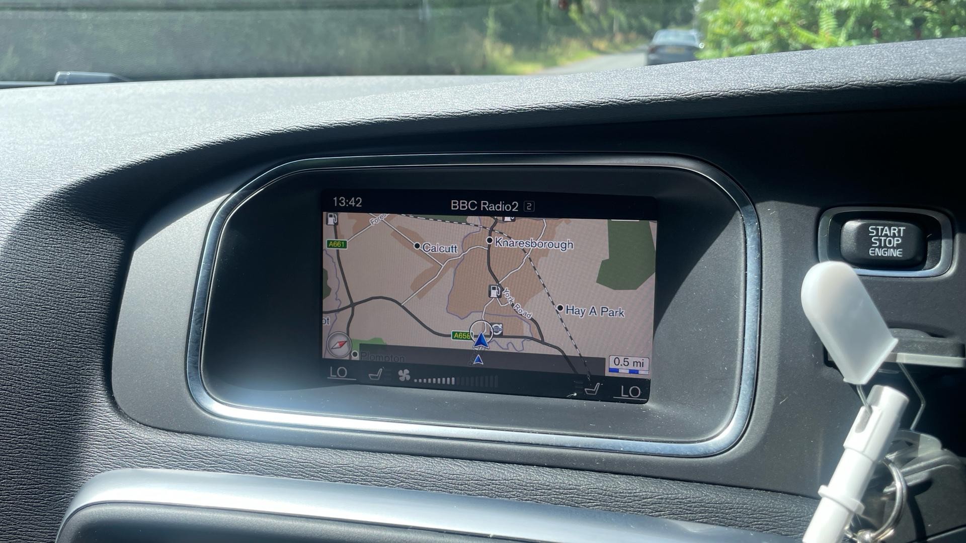 Volvo V40 Image 11