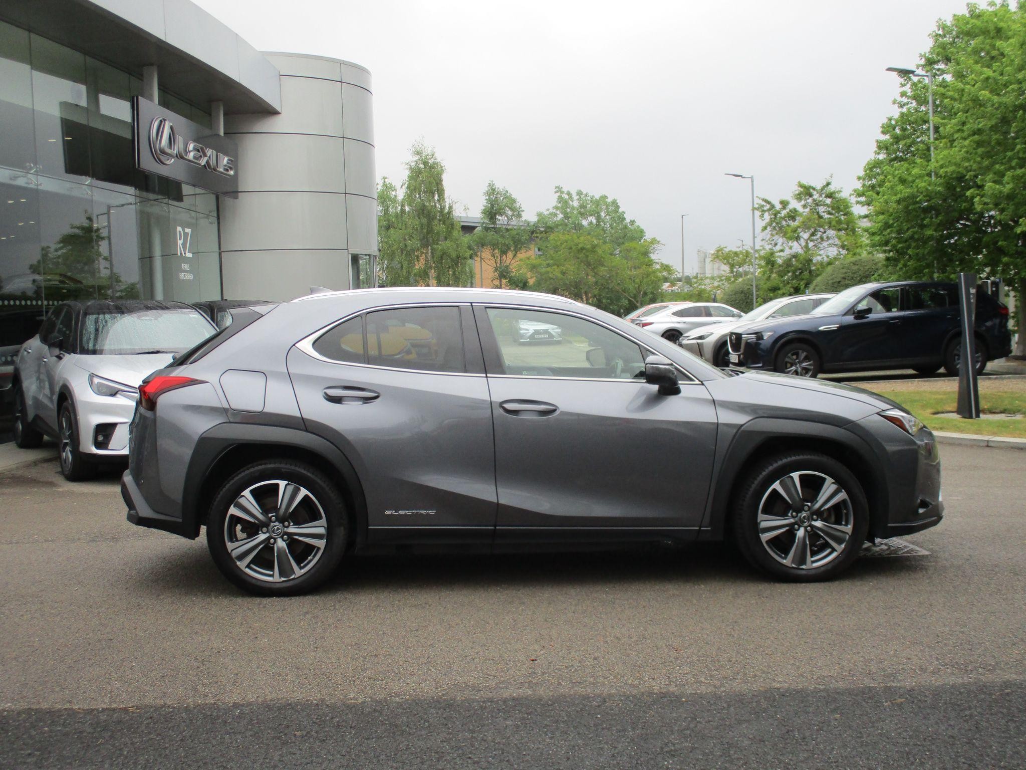 Lexus UX Image 8