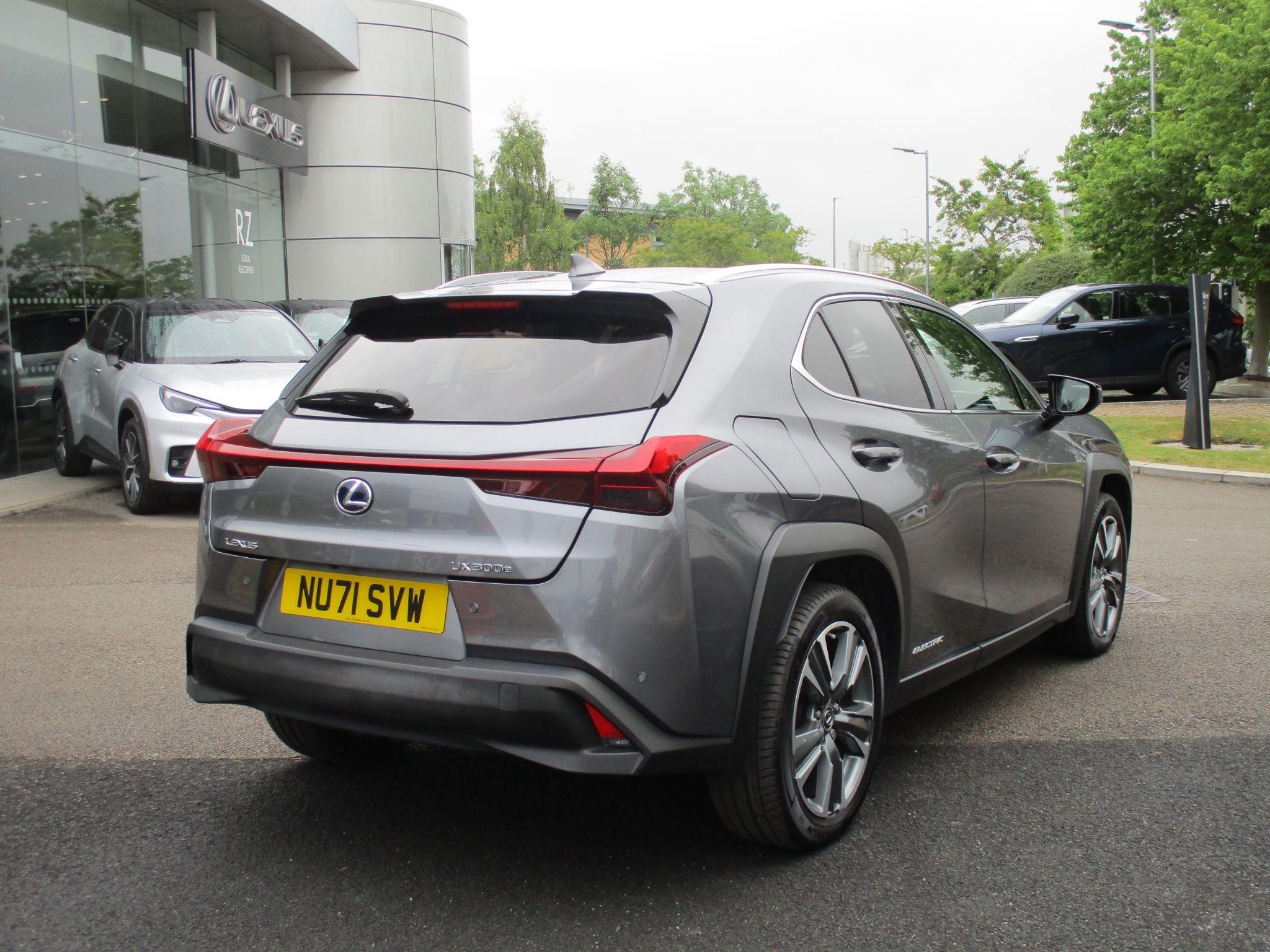 Lexus UX Image 9