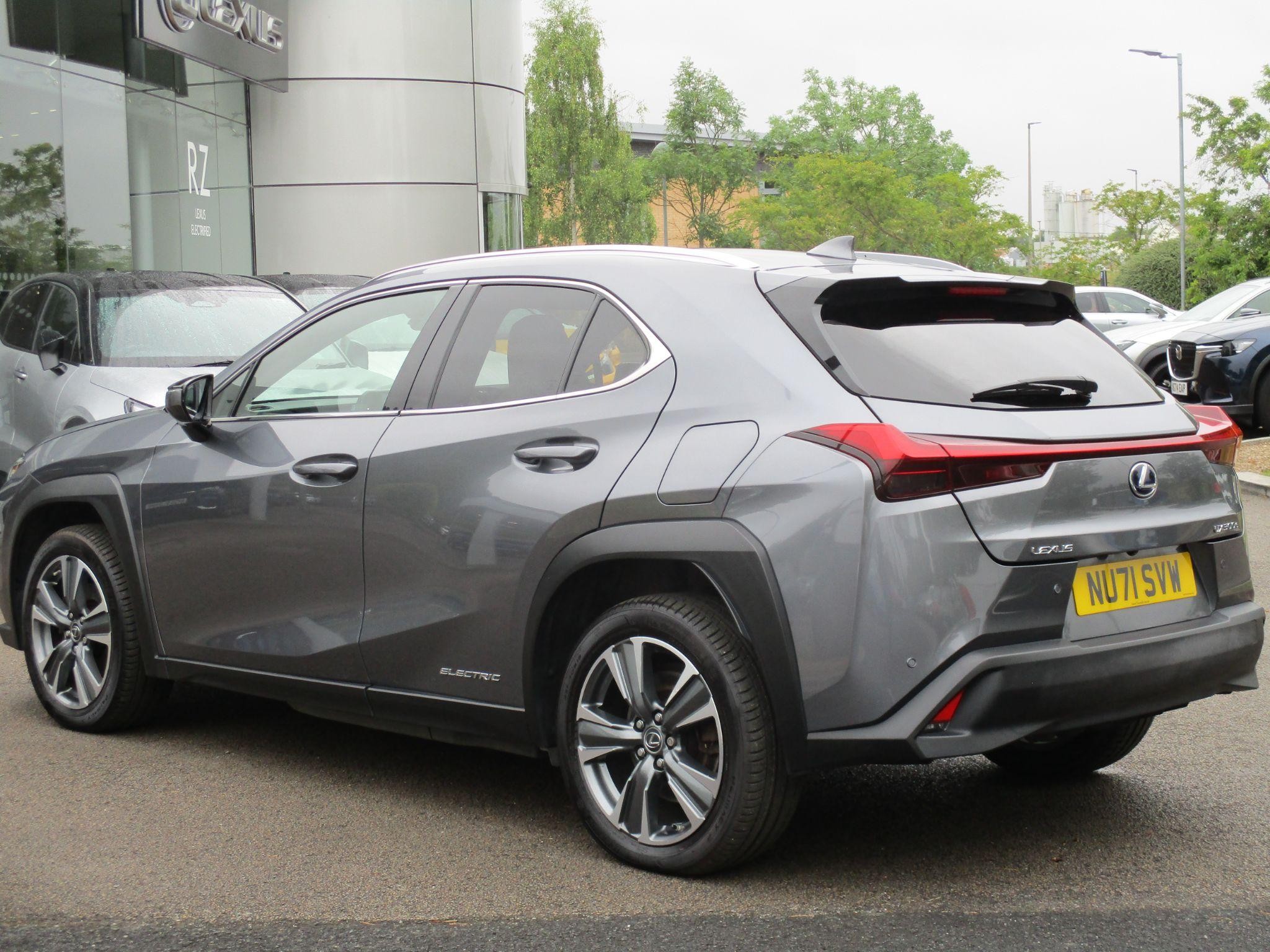 Lexus UX Image 14