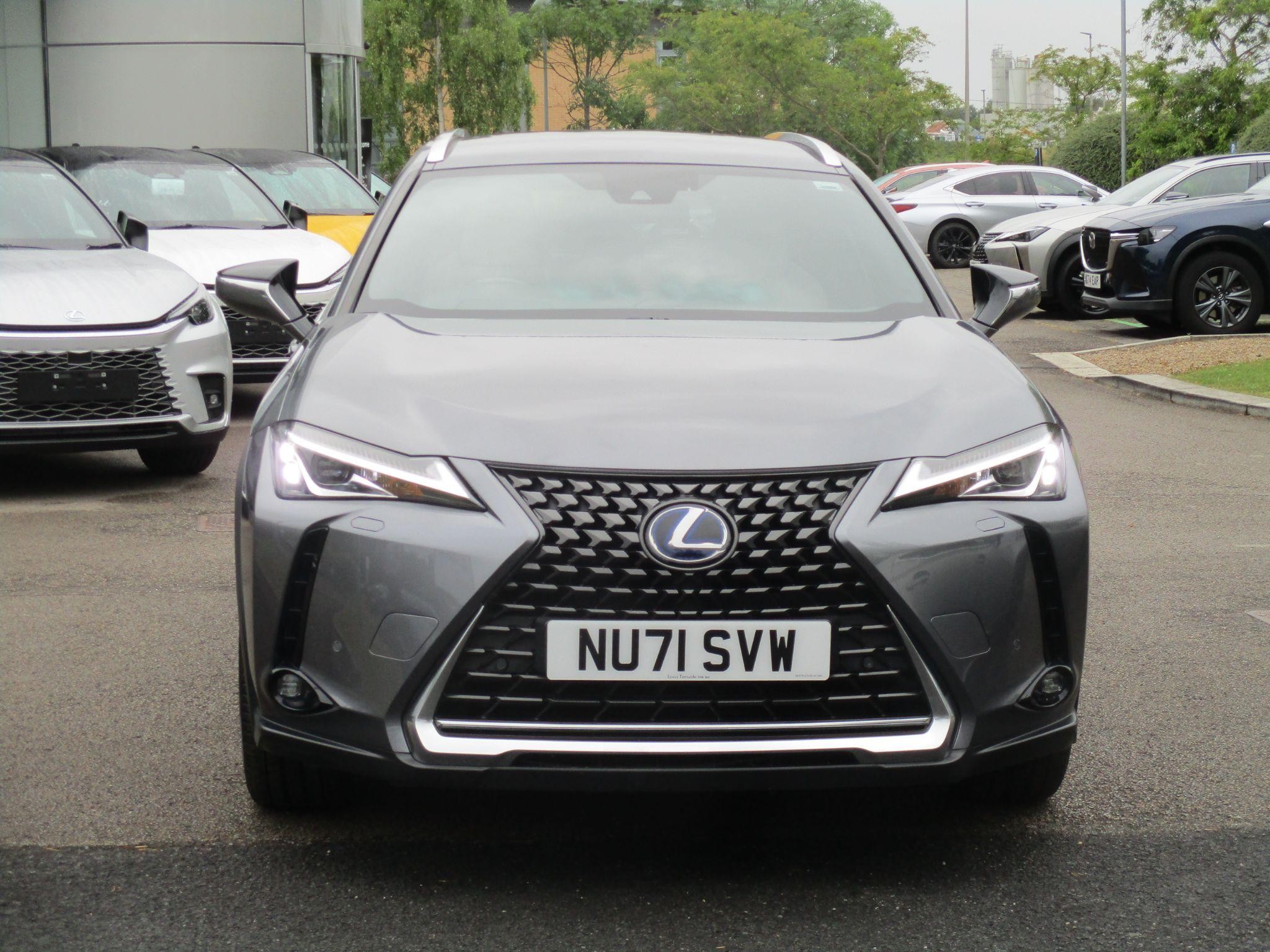 Lexus UX Image 17
