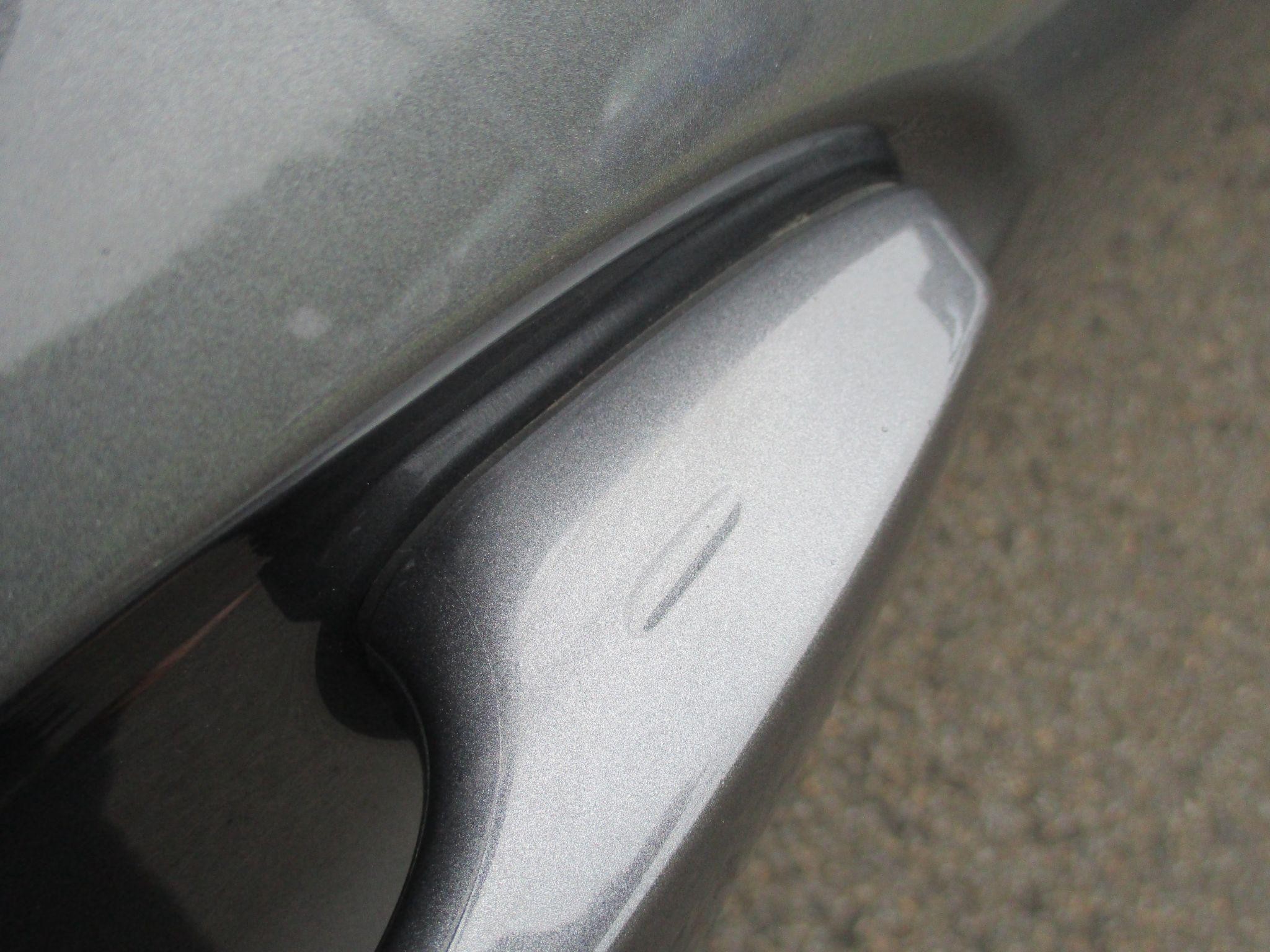Lexus UX Image 33