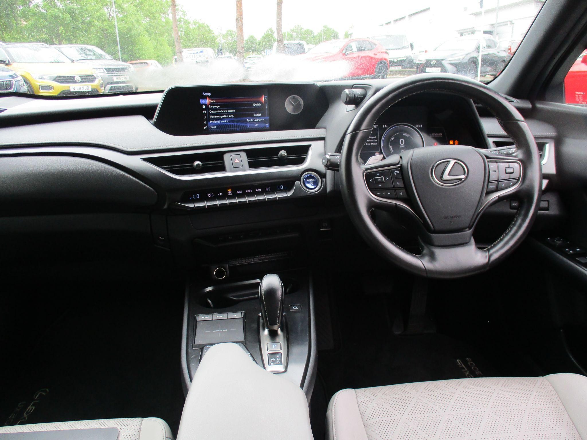 Lexus UX Image 60