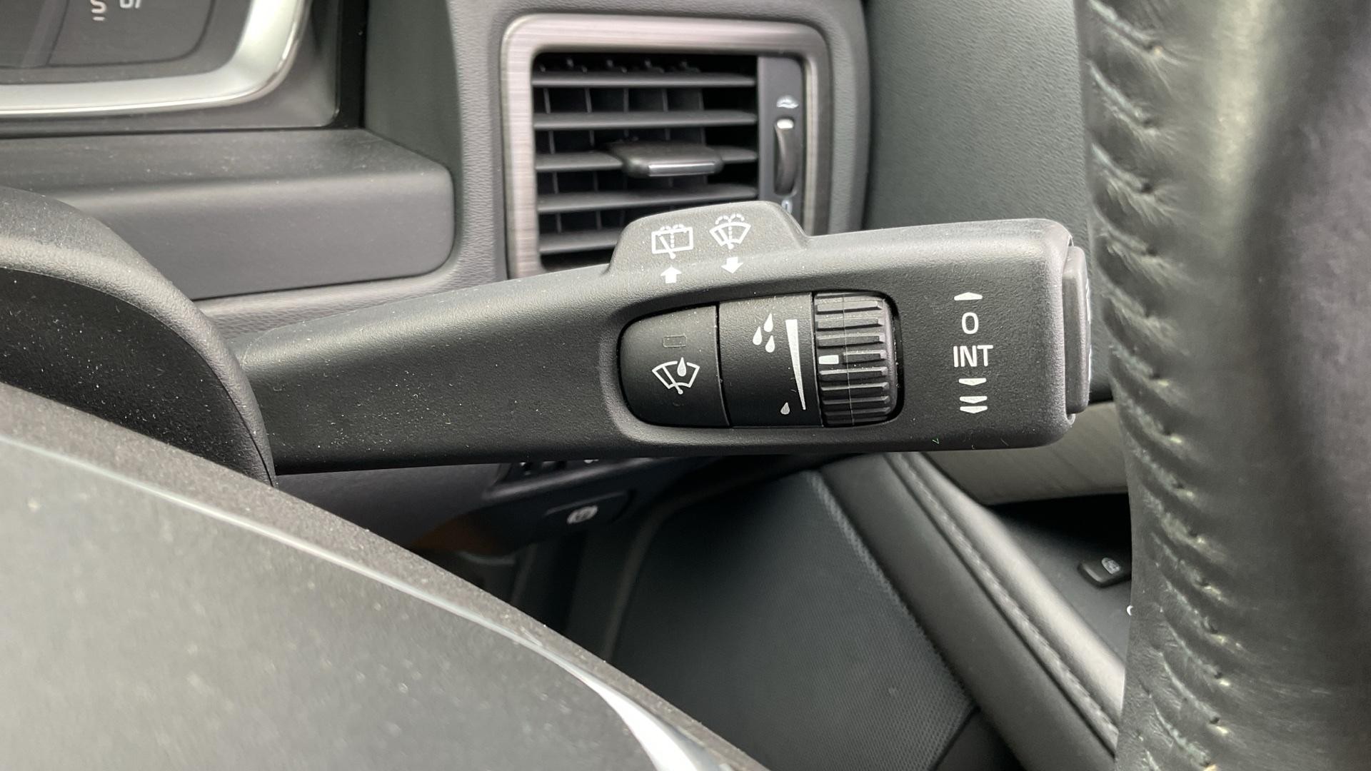Volvo XC70 Image 22