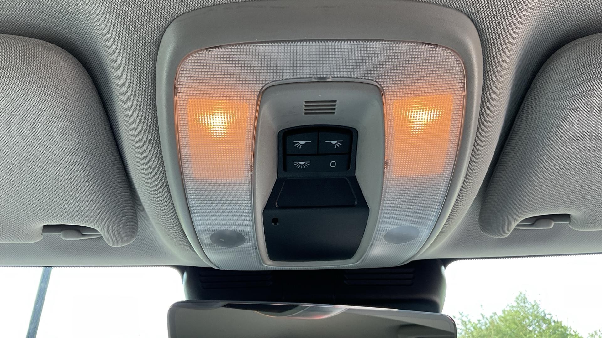 Volvo XC70 Image 27