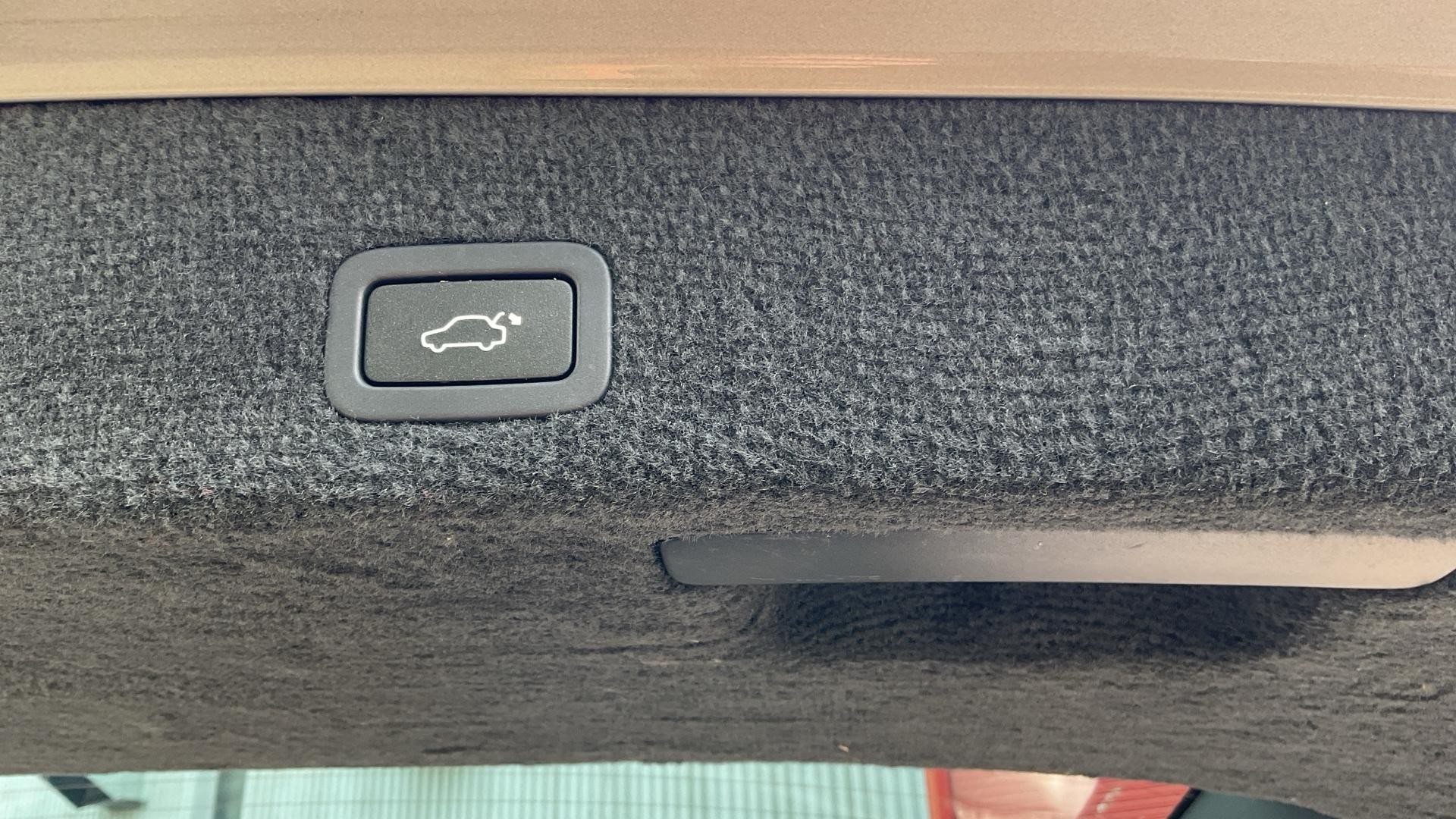 Volvo XC70 Image 34