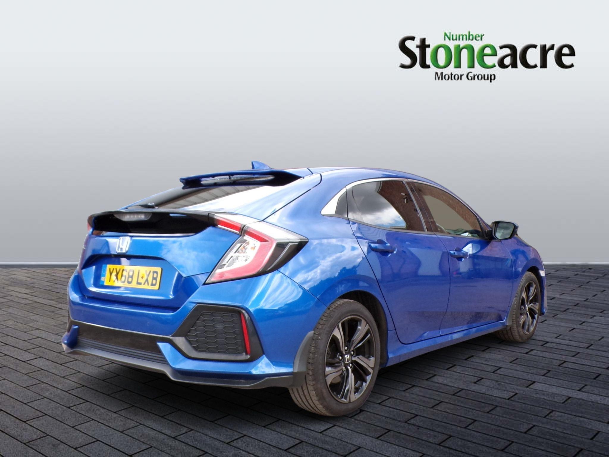 Honda Civic Image 2
