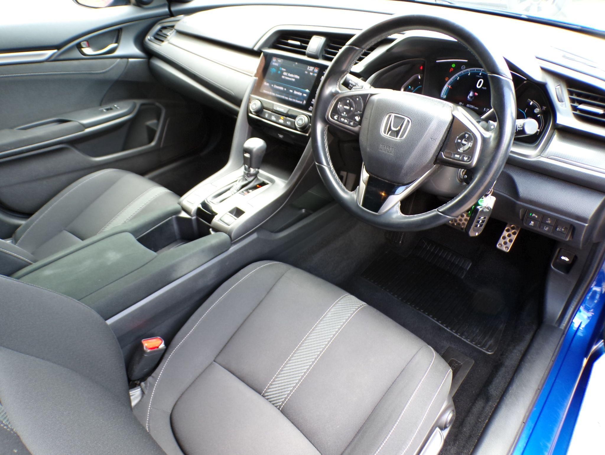 Honda Civic Image 11