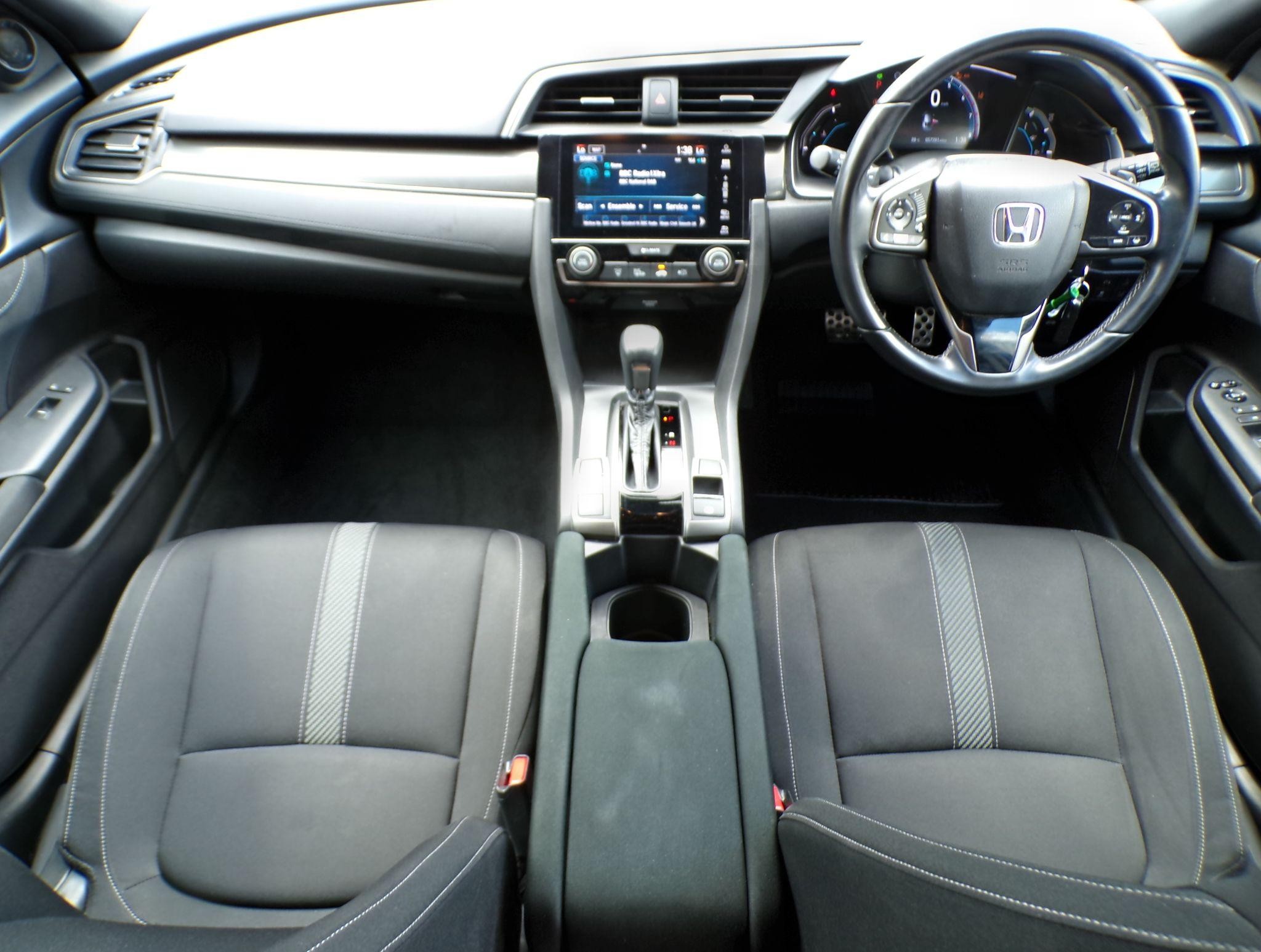 Honda Civic Image 12
