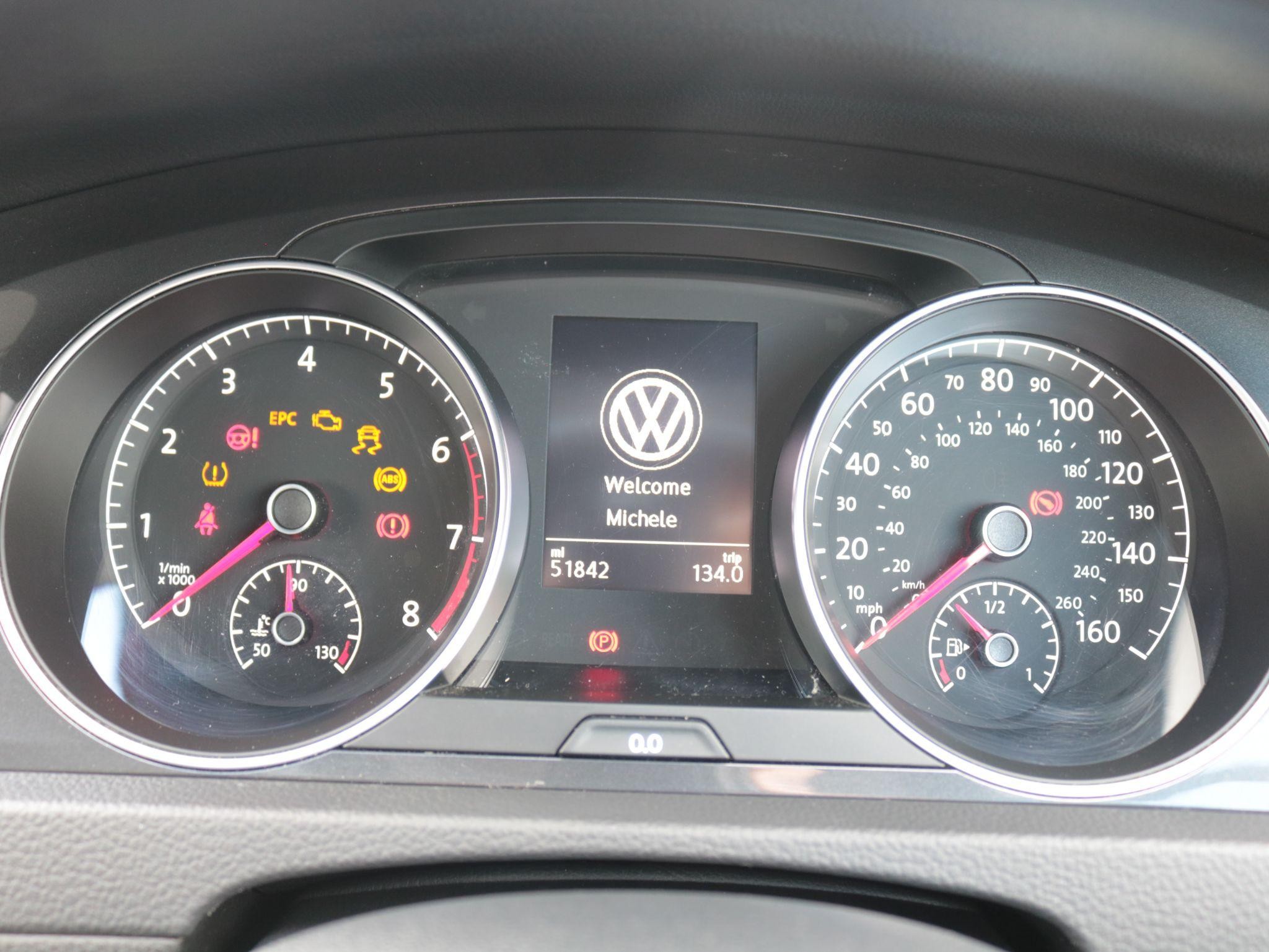 Volkswagen Golf Image 14