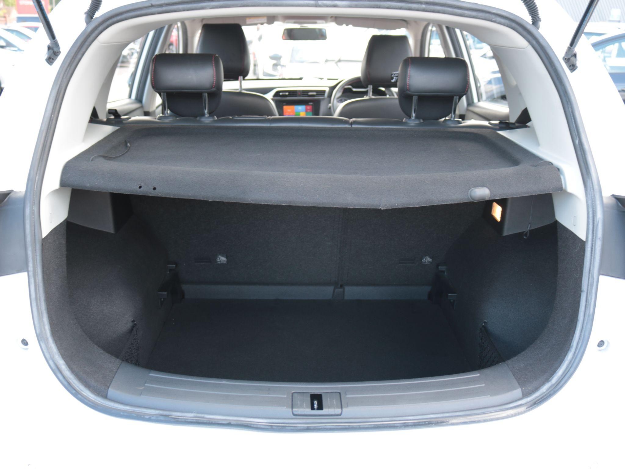 MG ZS Image 10