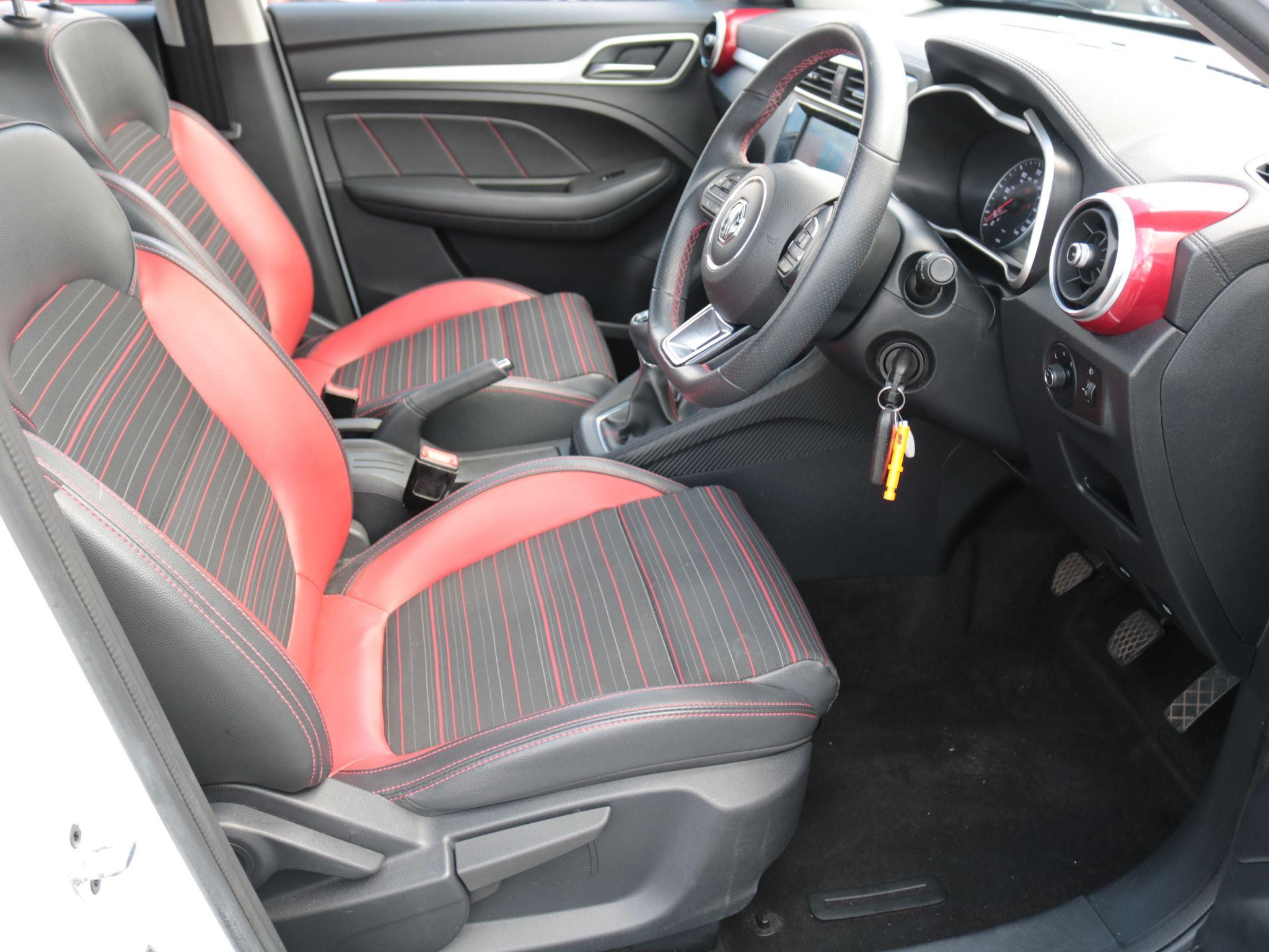 MG ZS Image 11