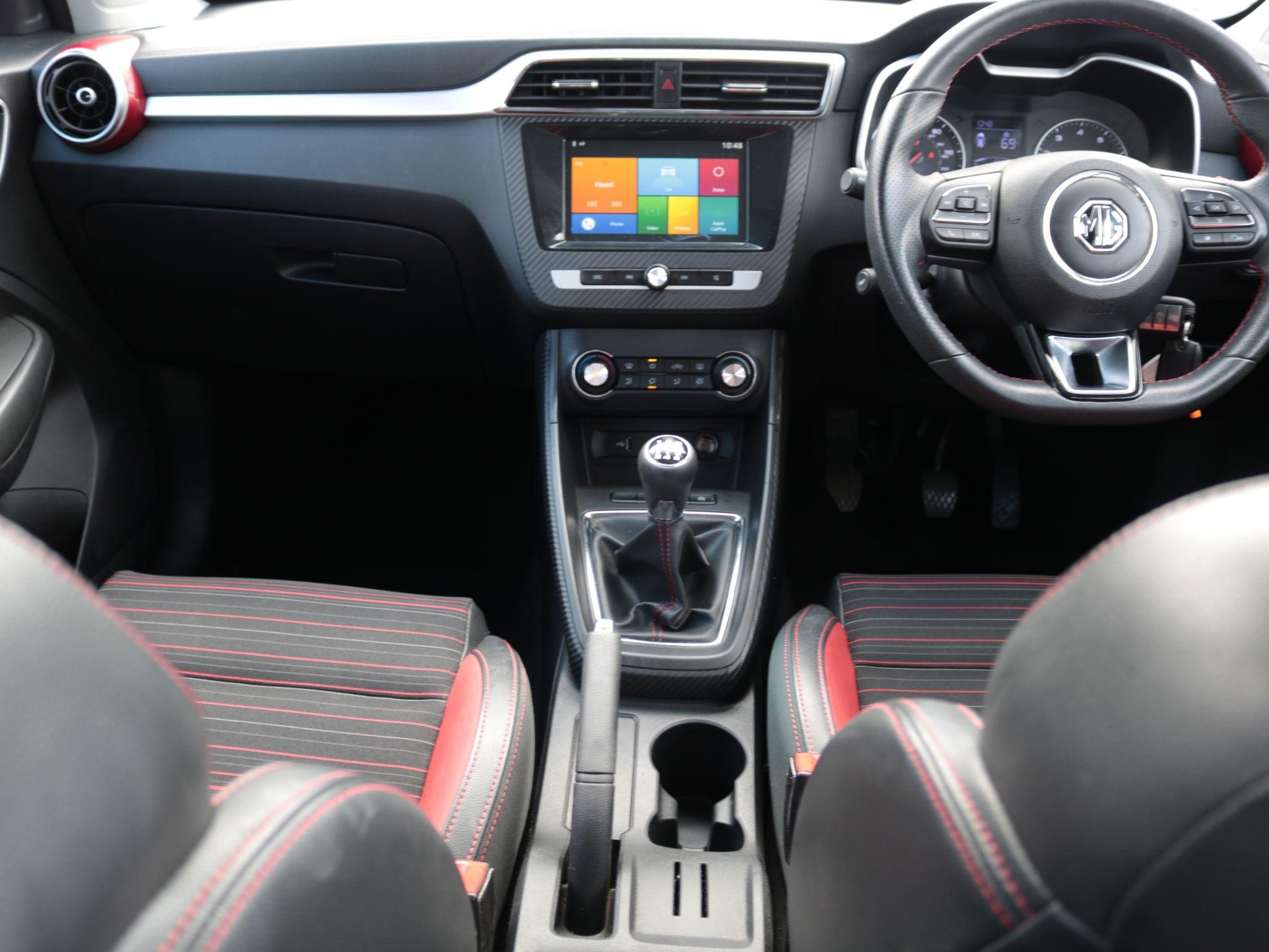 MG ZS Image 12