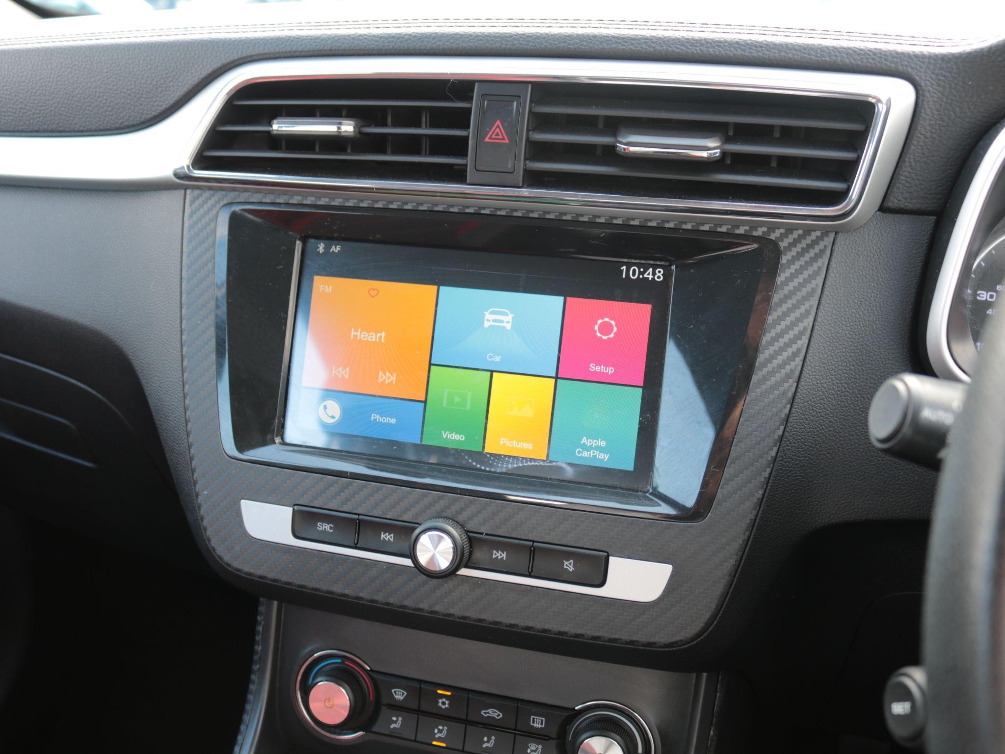 MG ZS Image 16
