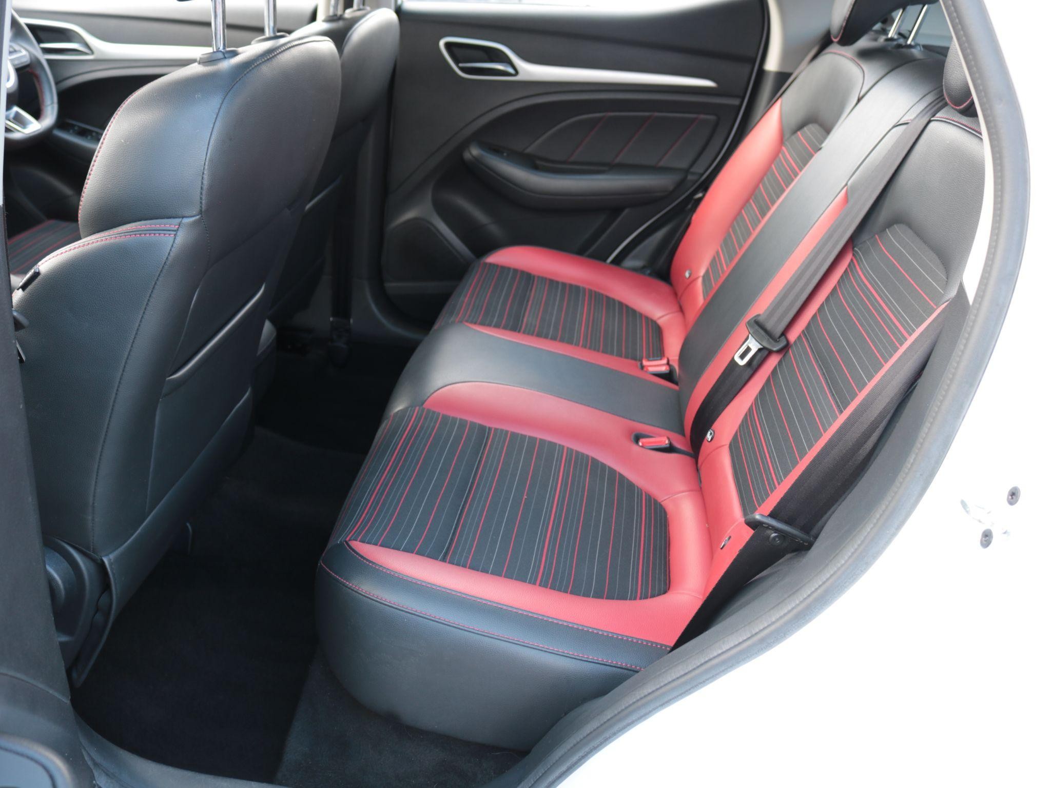 MG ZS Image 22
