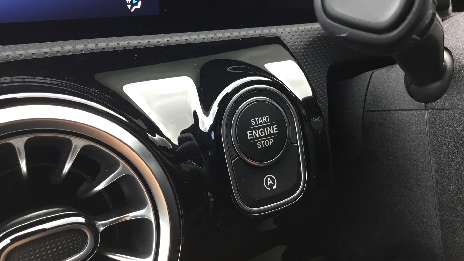 Mercedes-Benz A-Class Image 25