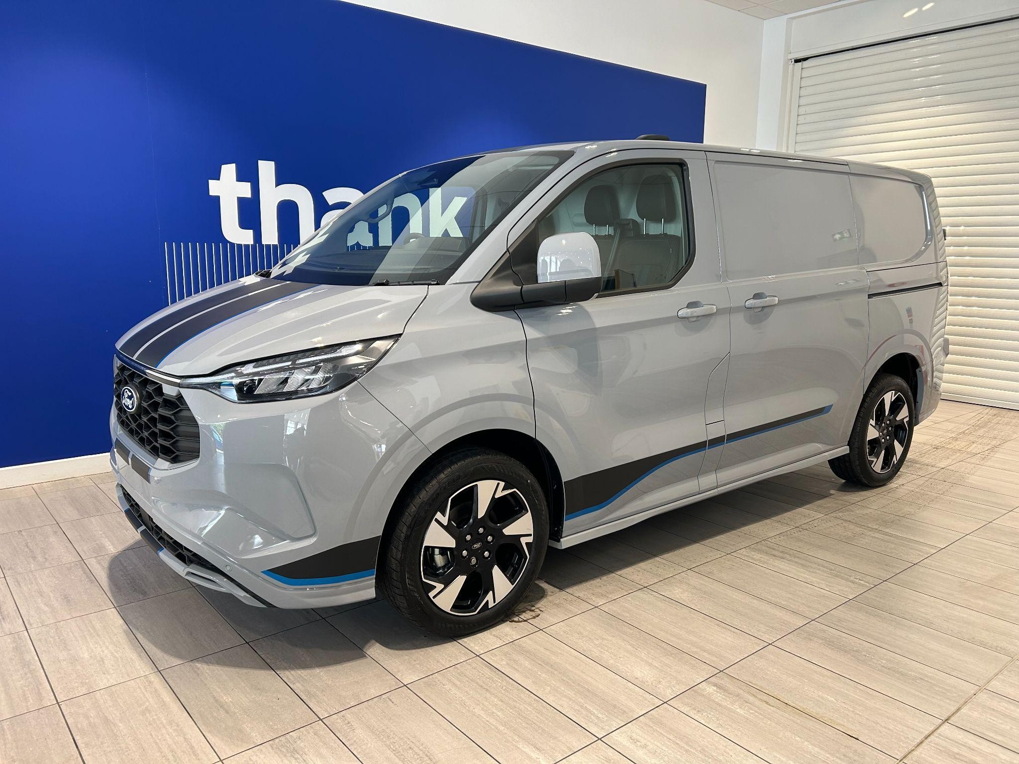 Ford Transit Custom Image 1