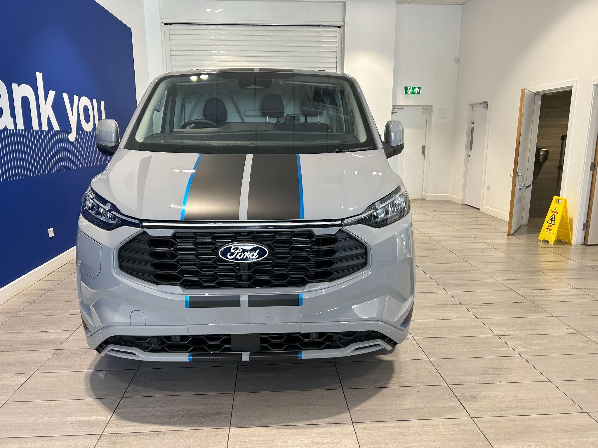 Ford Transit Custom Image 5