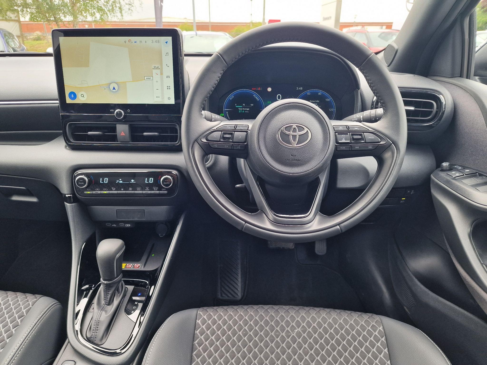 Toyota Yaris Image 8
