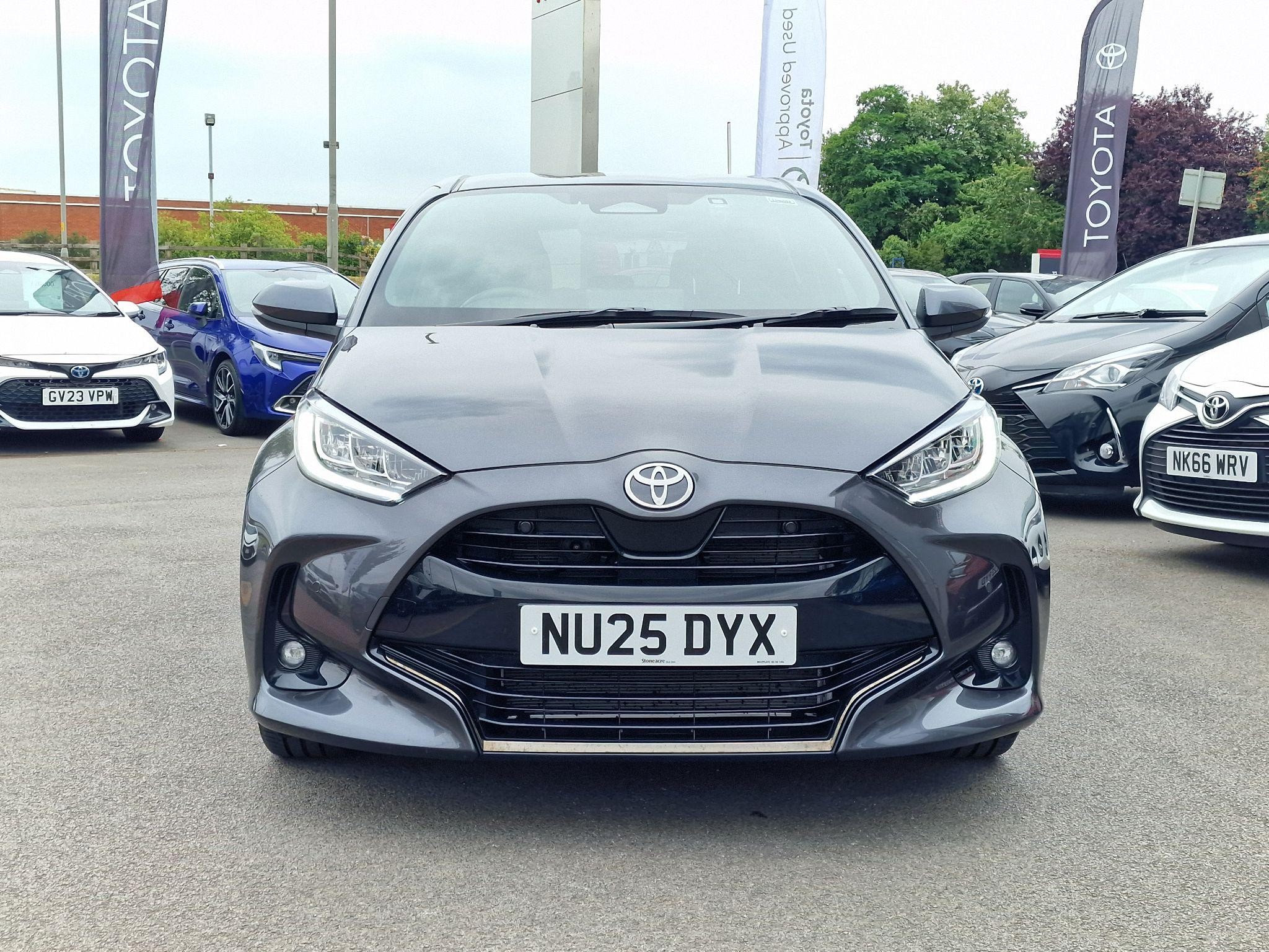 Toyota Yaris Image 17