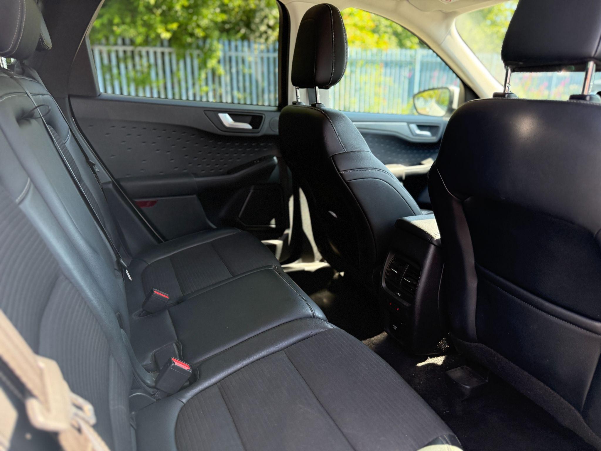 Ford Kuga Image 12