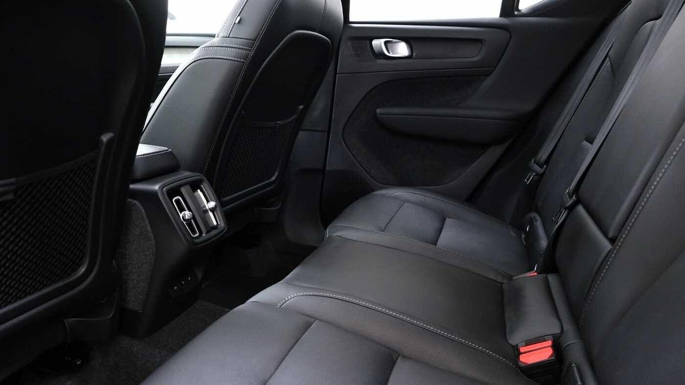 Volvo XC40 Image 13