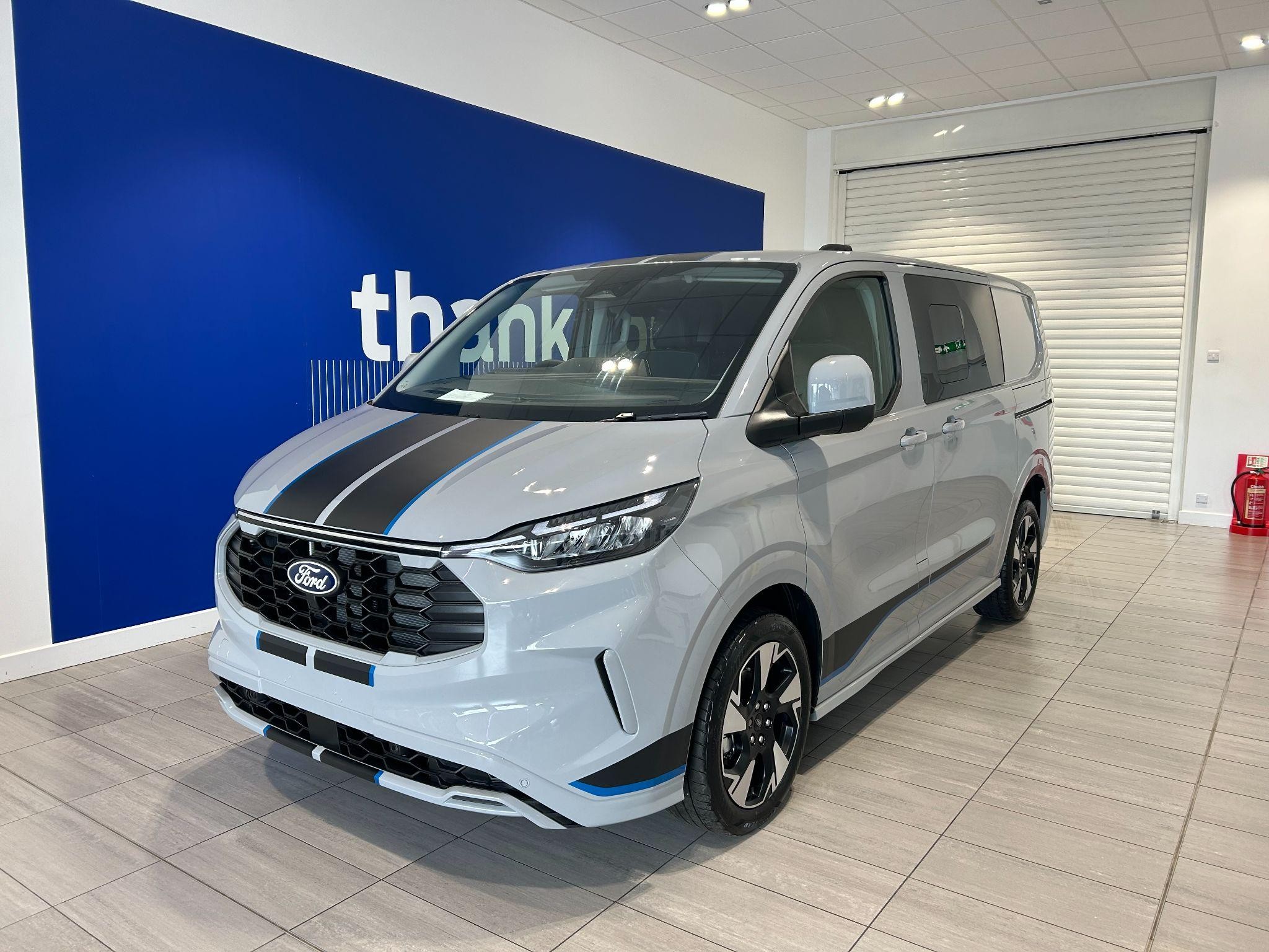 Ford Transit Custom Image 1