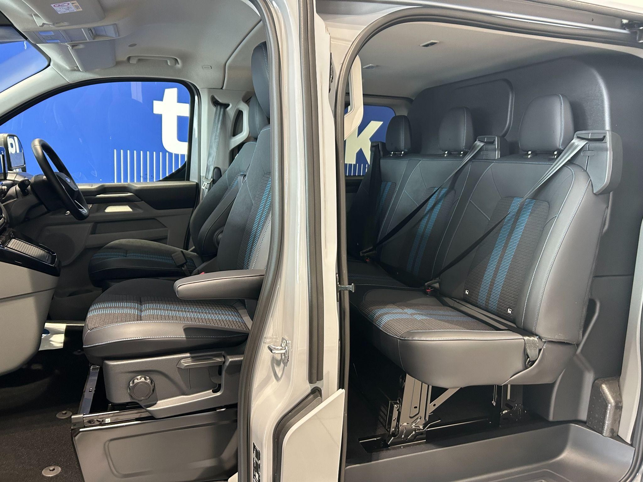 Ford Transit Custom Image 22