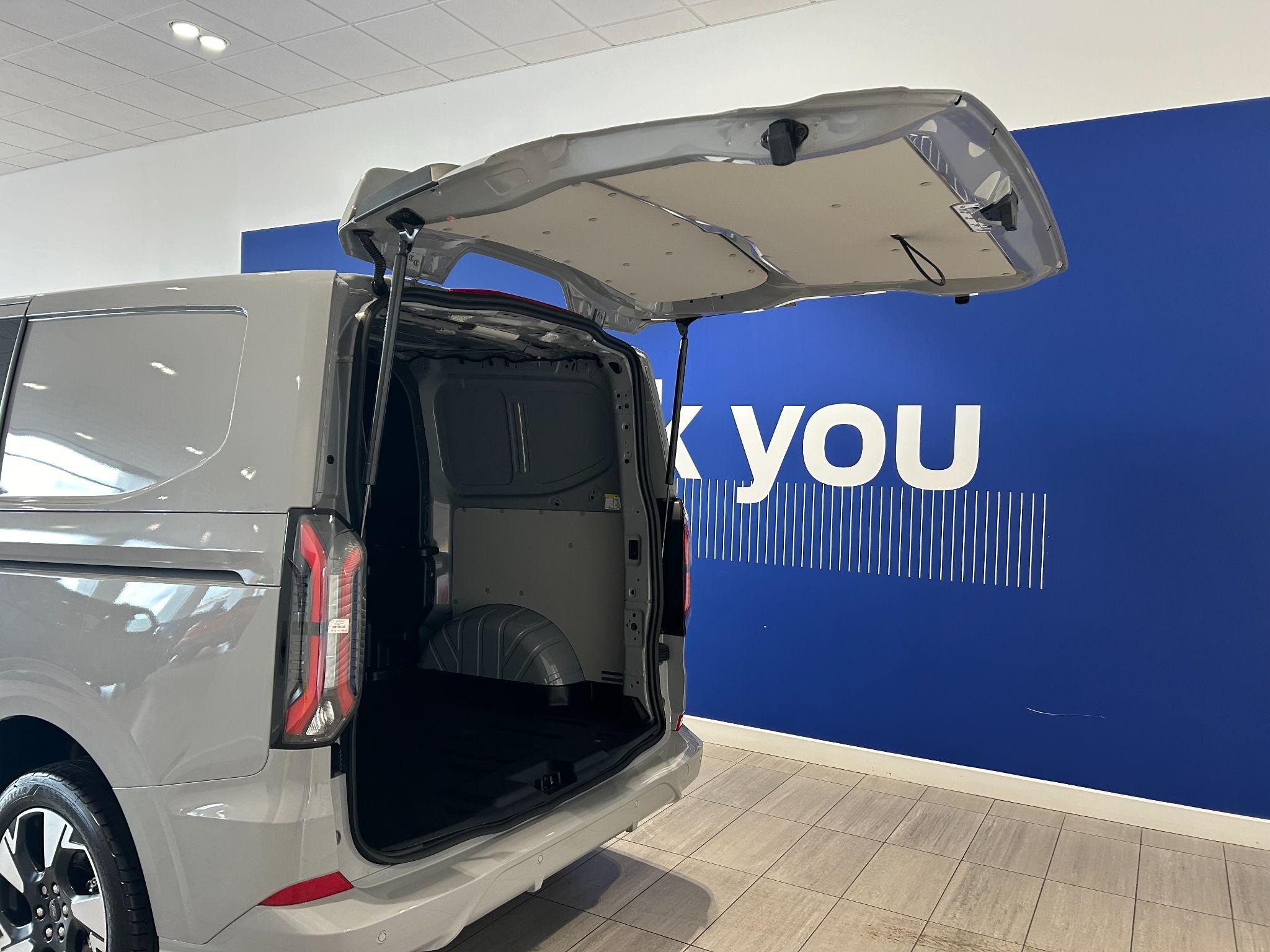 Ford Transit Custom Image 26