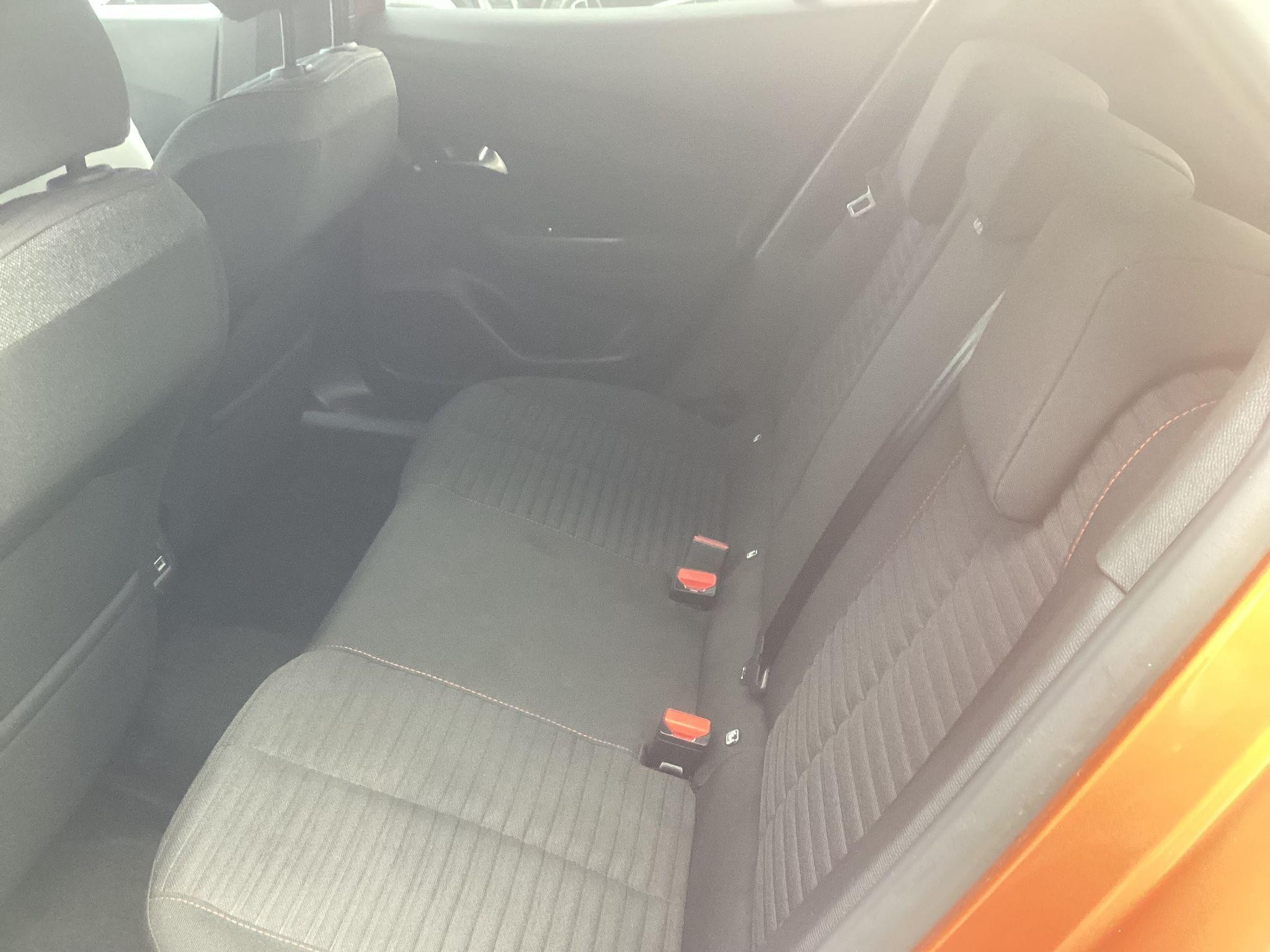 Peugeot E-2008 Image 15
