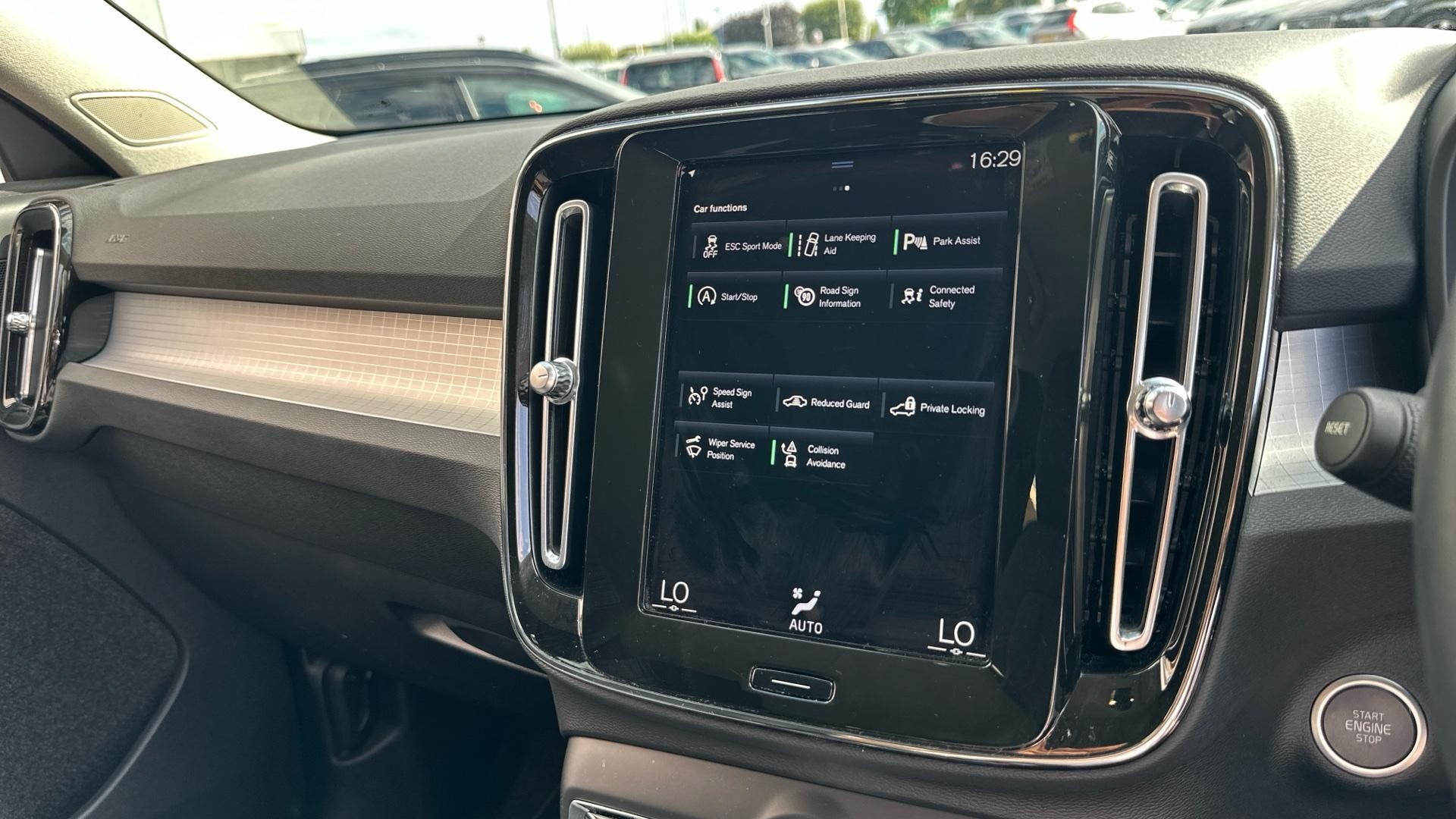 Volvo XC40 Image 19