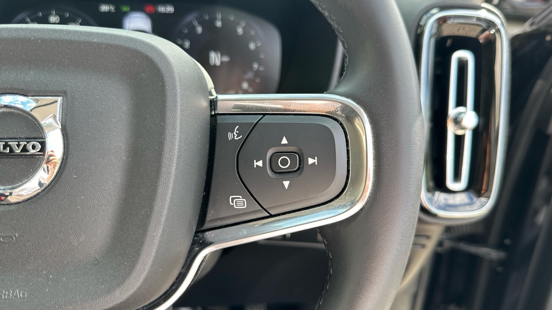 Volvo XC40 Image 22