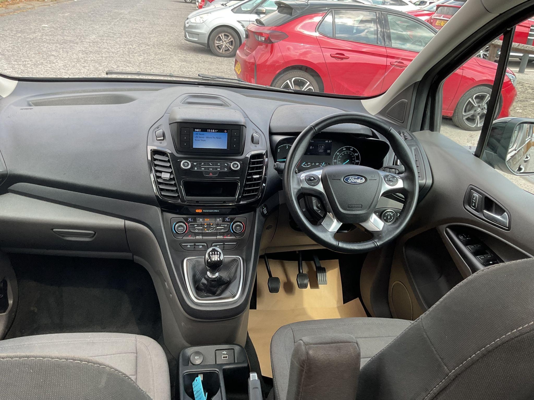 Ford Tourneo Connect Image 10
