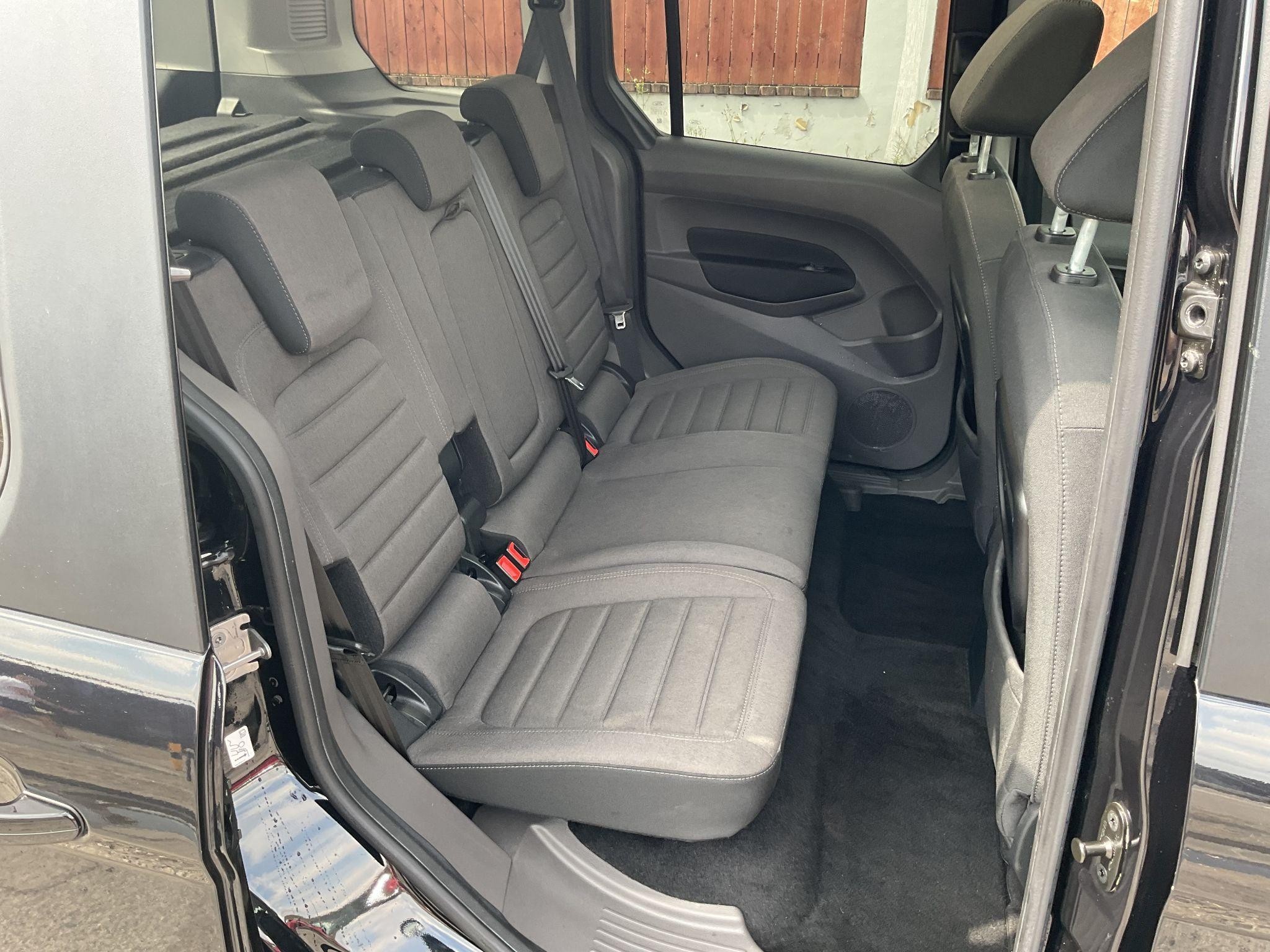 Ford Tourneo Connect Image 12