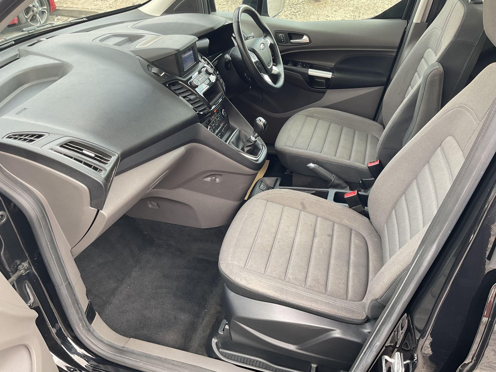 Ford Tourneo Connect Image 23