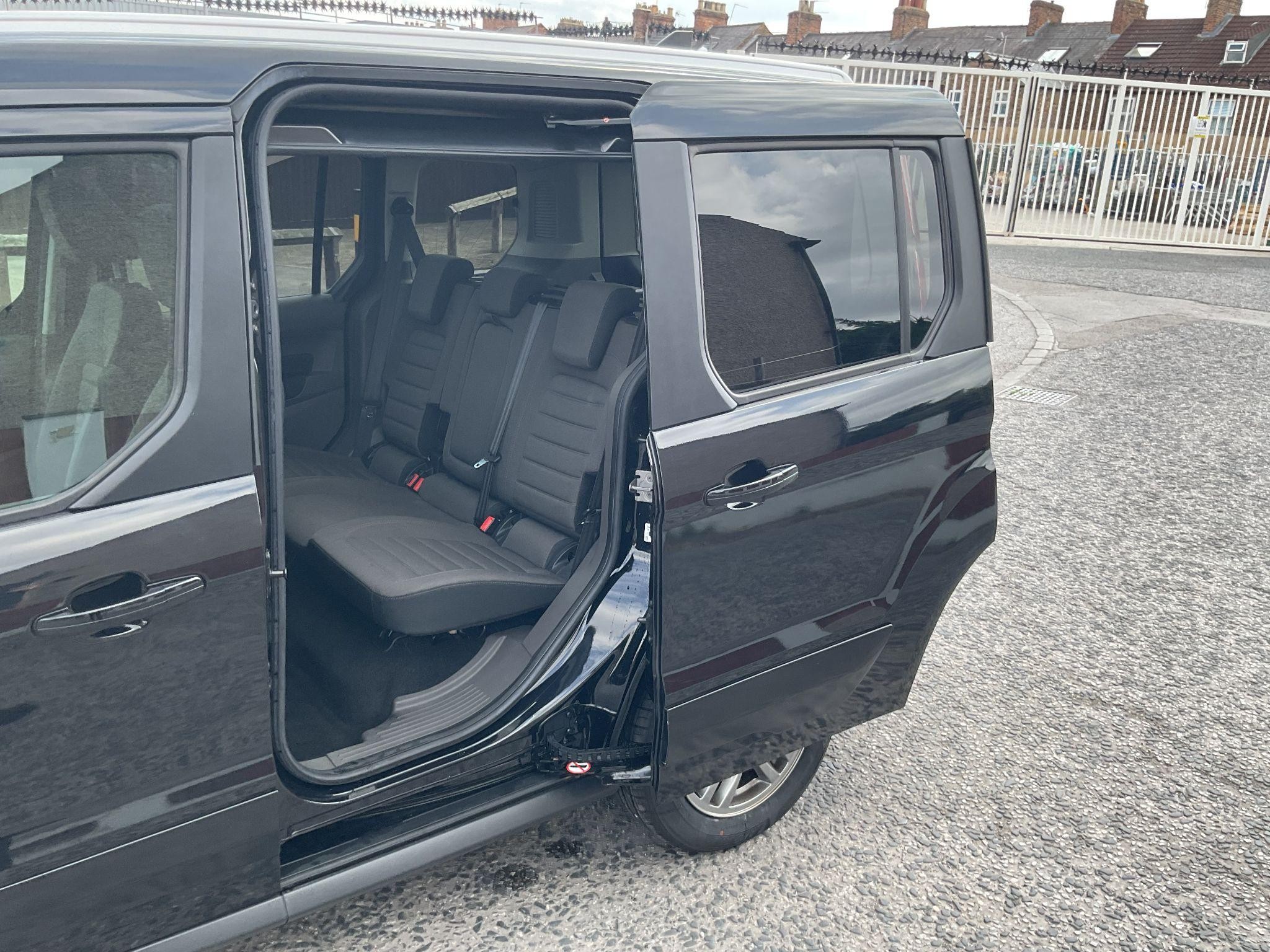 Ford Tourneo Connect Image 25