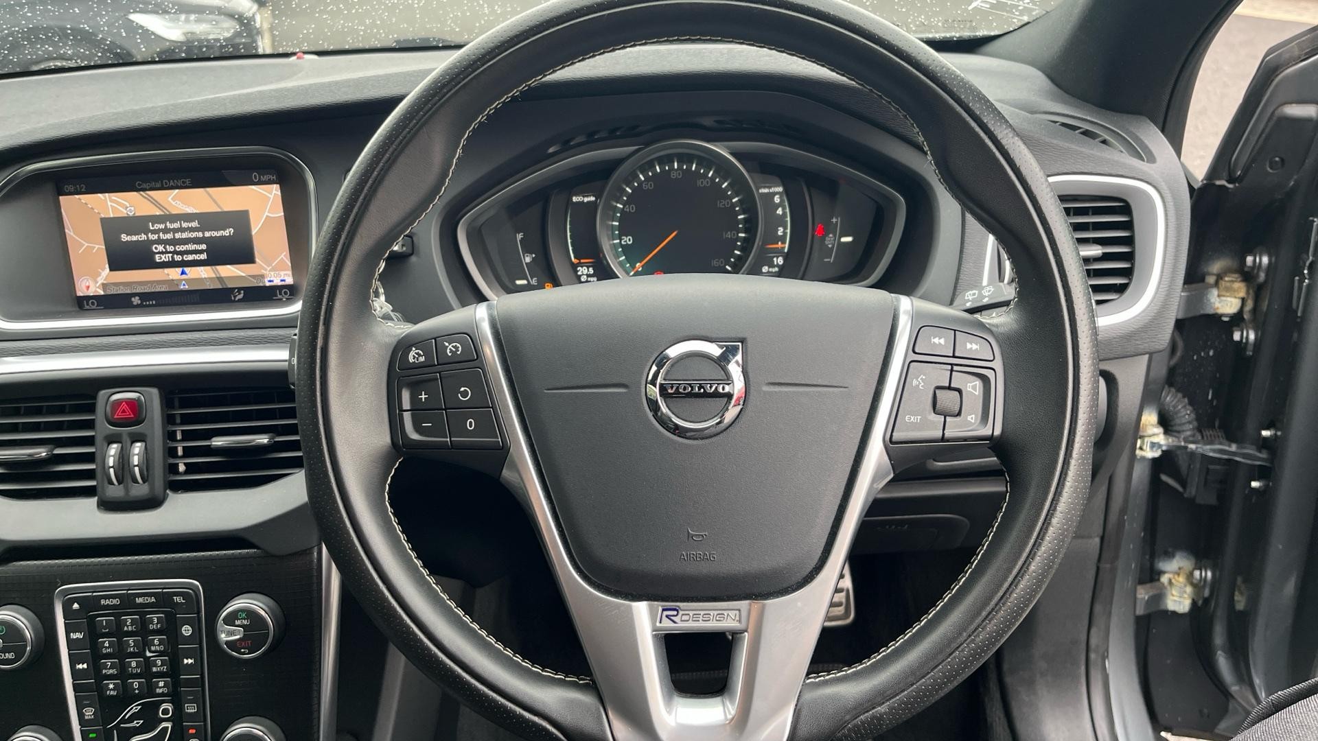 Volvo V40 Image 10