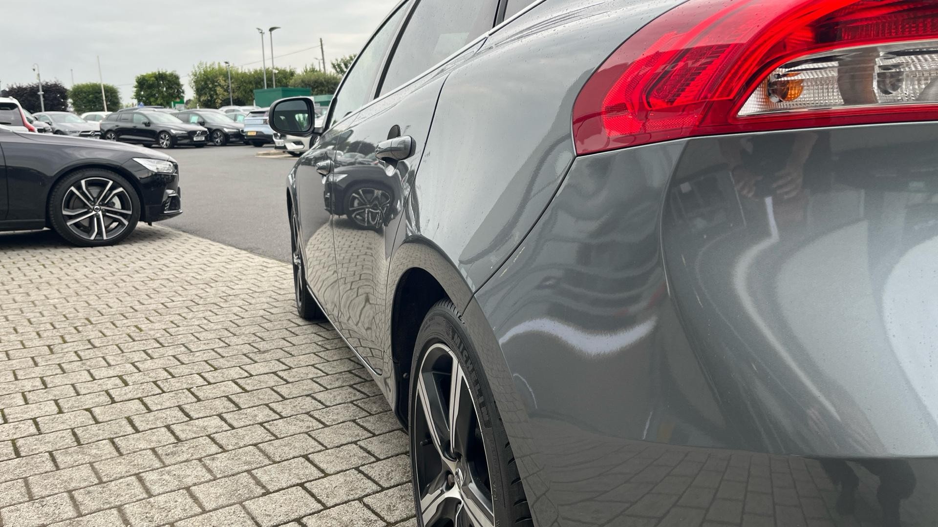Volvo V40 Image 29