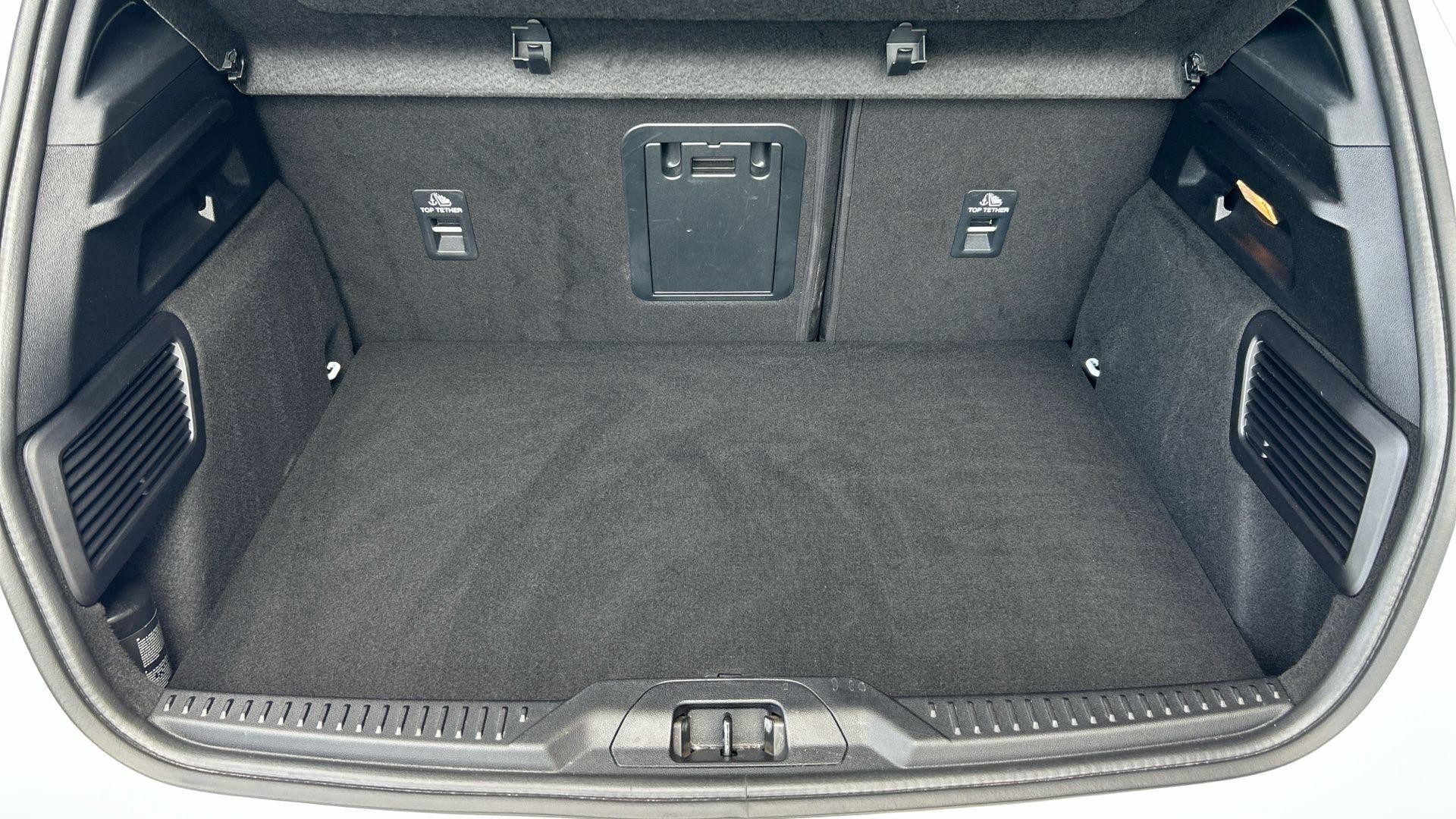 Ford Focus Image 18