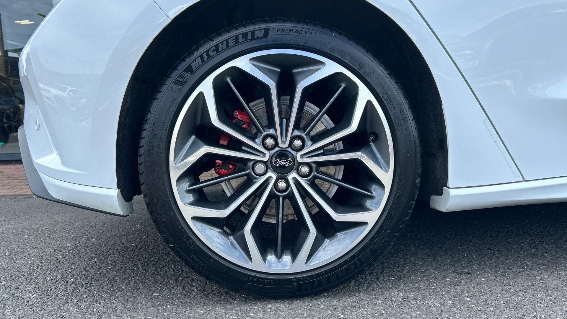 Ford Focus Image 19