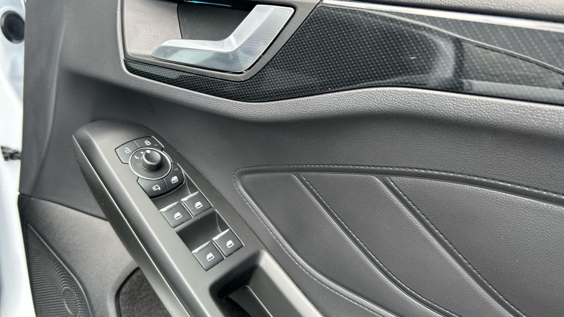 Ford Focus Image 39